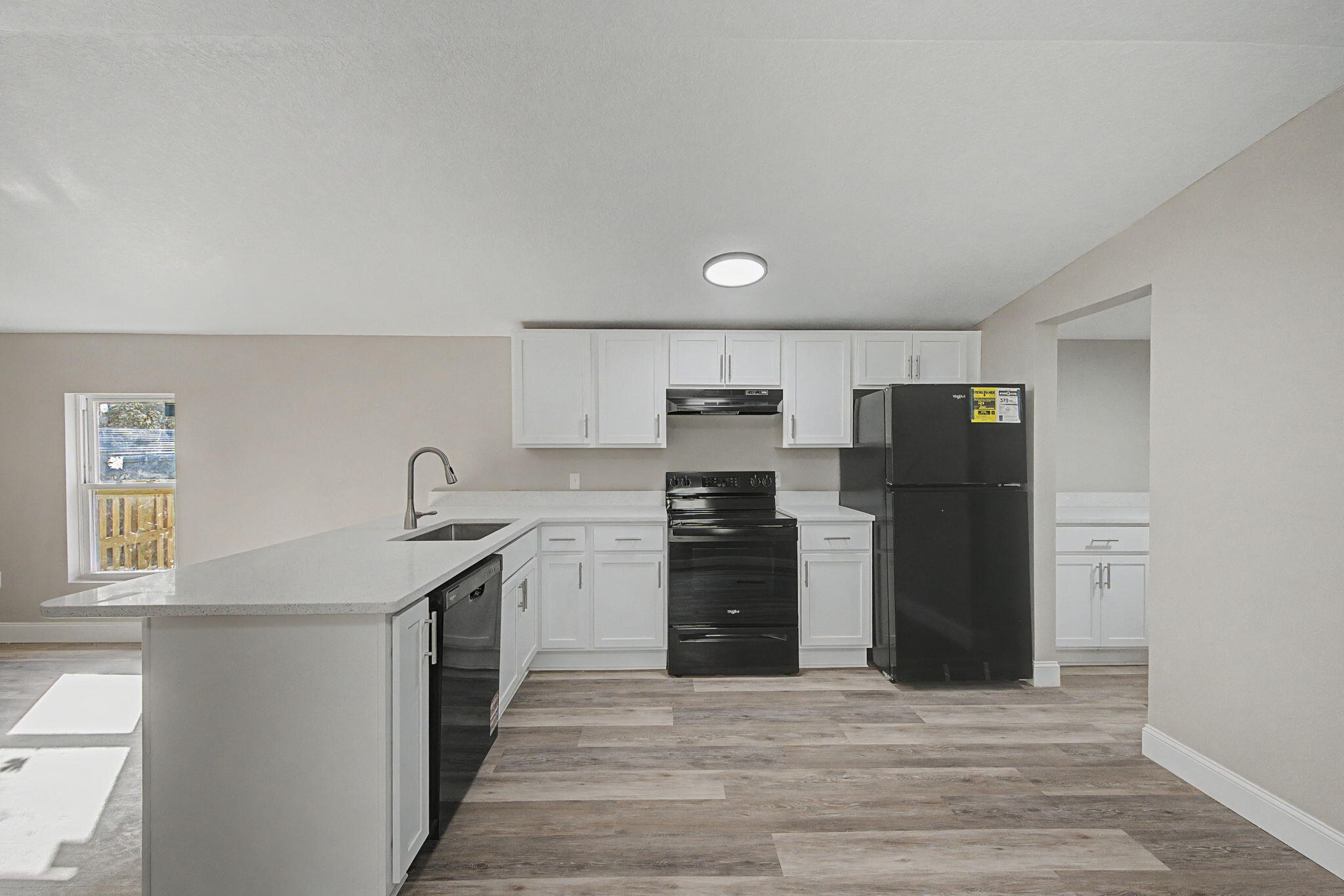 Juniper lakes estates unit 6 - Residential Lease