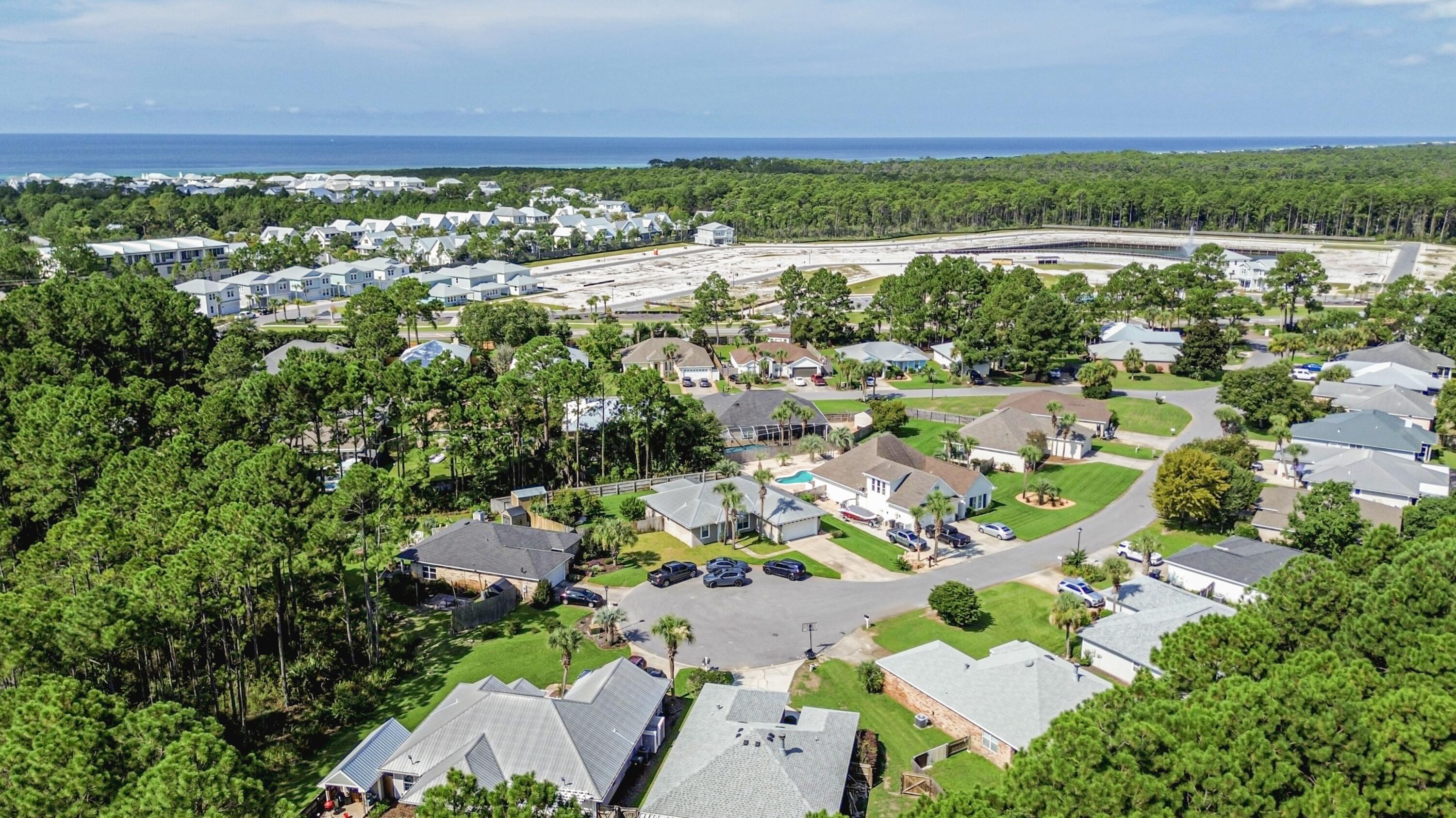 FLAMINGO VILLAGE - Residential