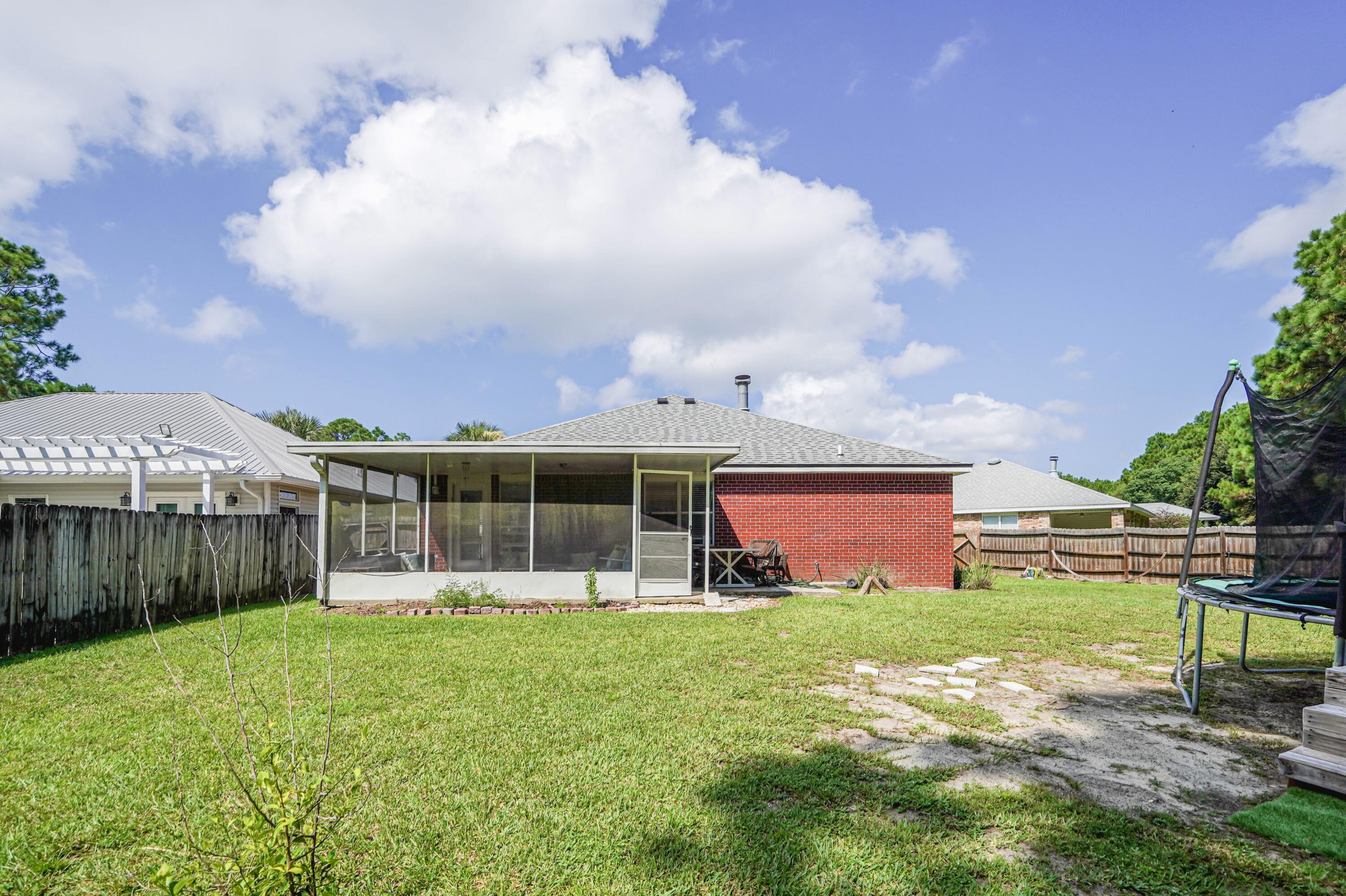 FLAMINGO VILLAGE - Residential