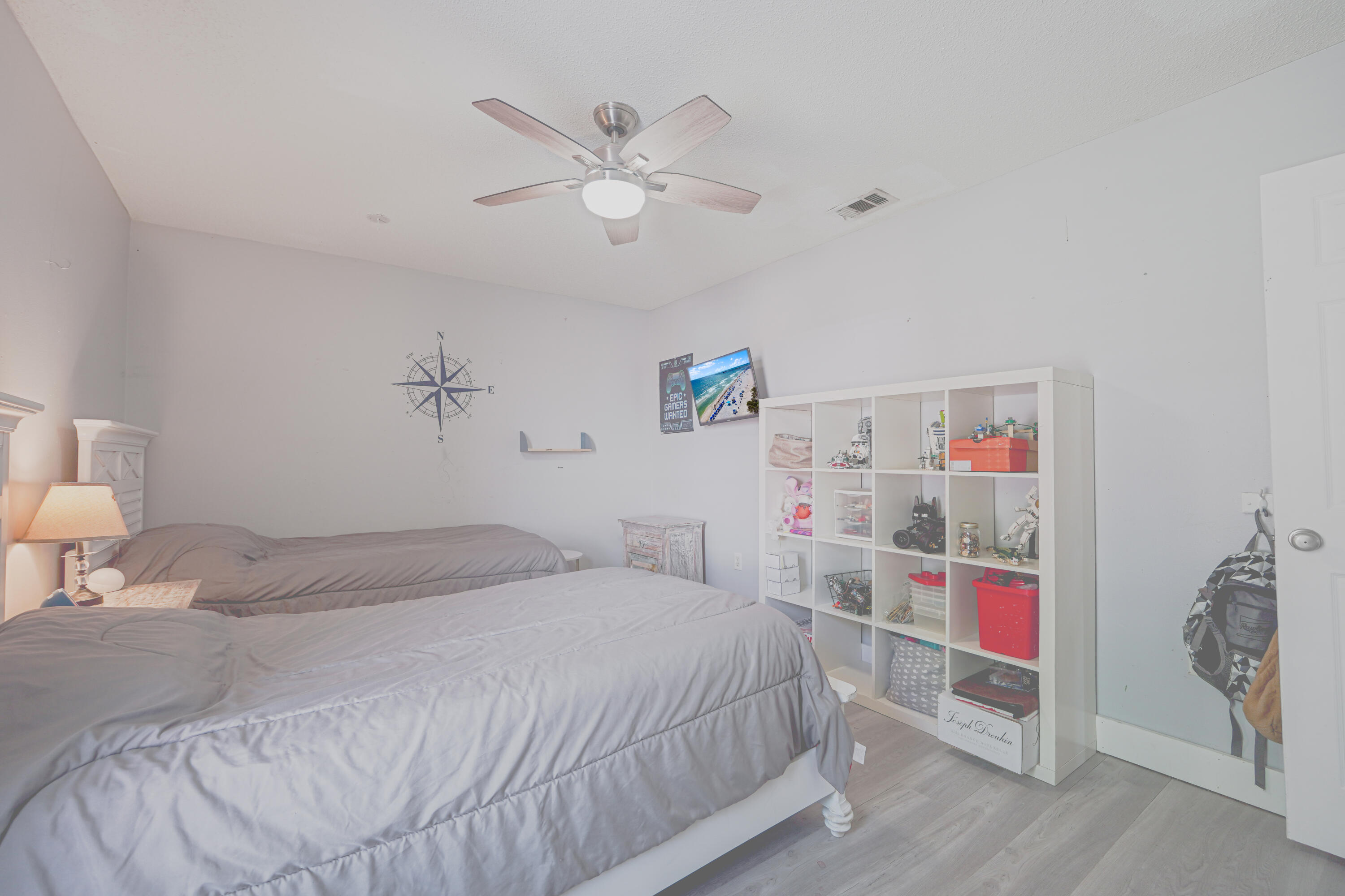 FLAMINGO VILLAGE - Residential