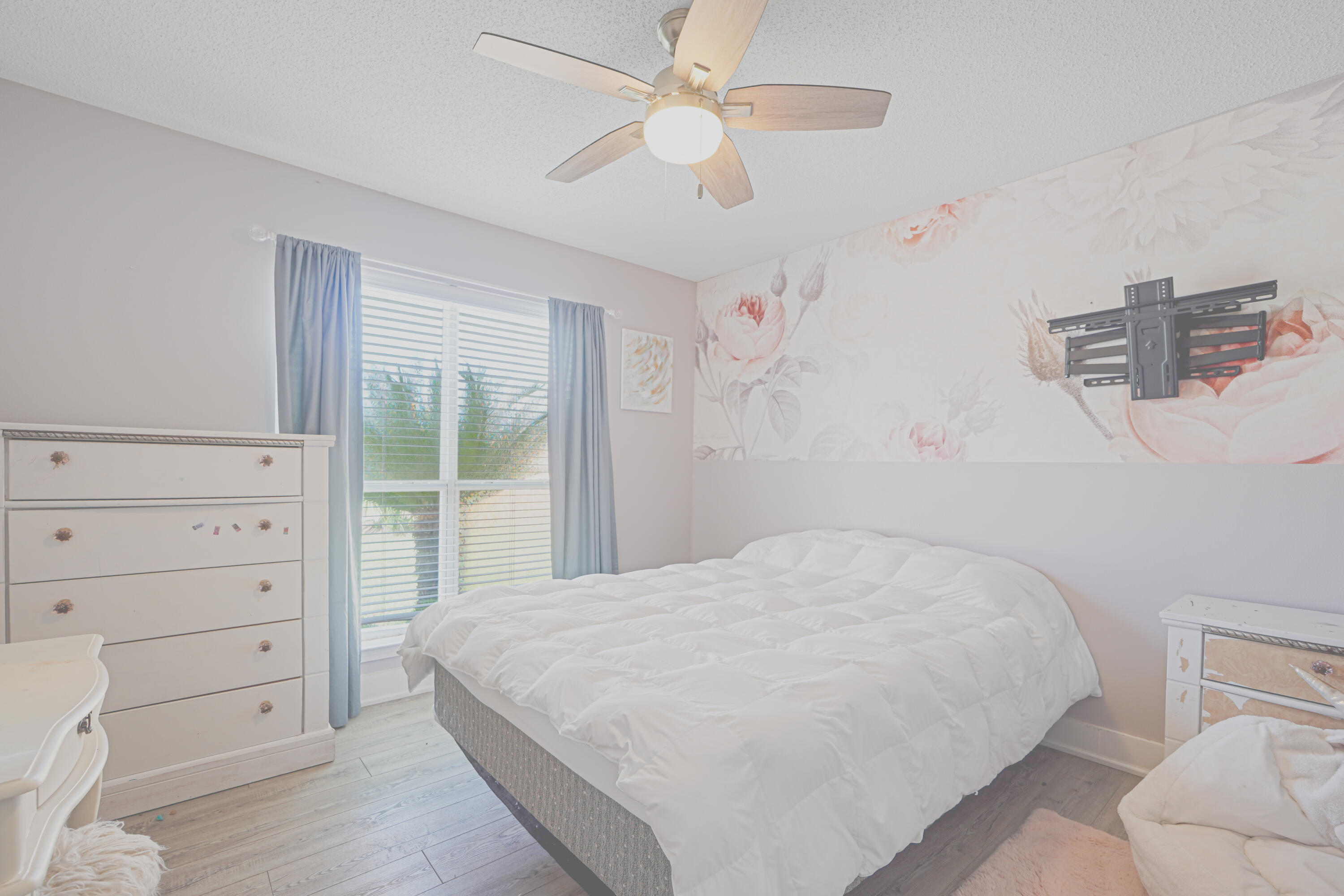 FLAMINGO VILLAGE - Residential
