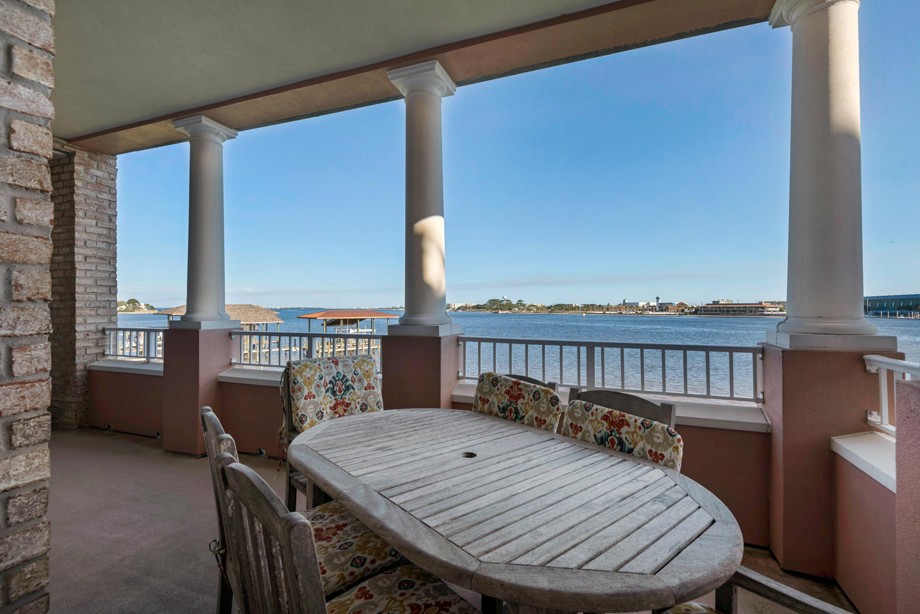 VILLA DI MARE - Residential