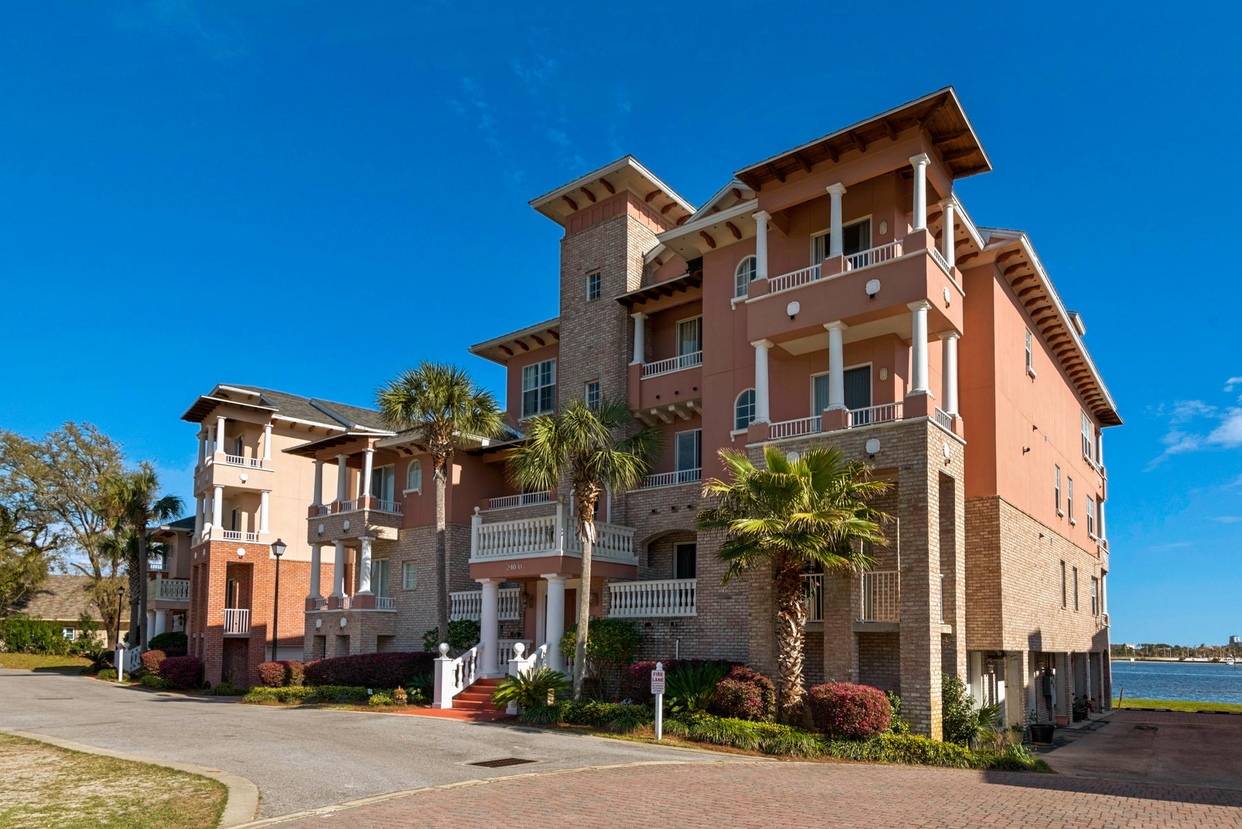 VILLA DI MARE - Residential