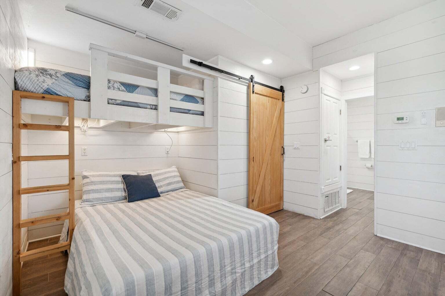 CRYSTAL BEACH - Residential