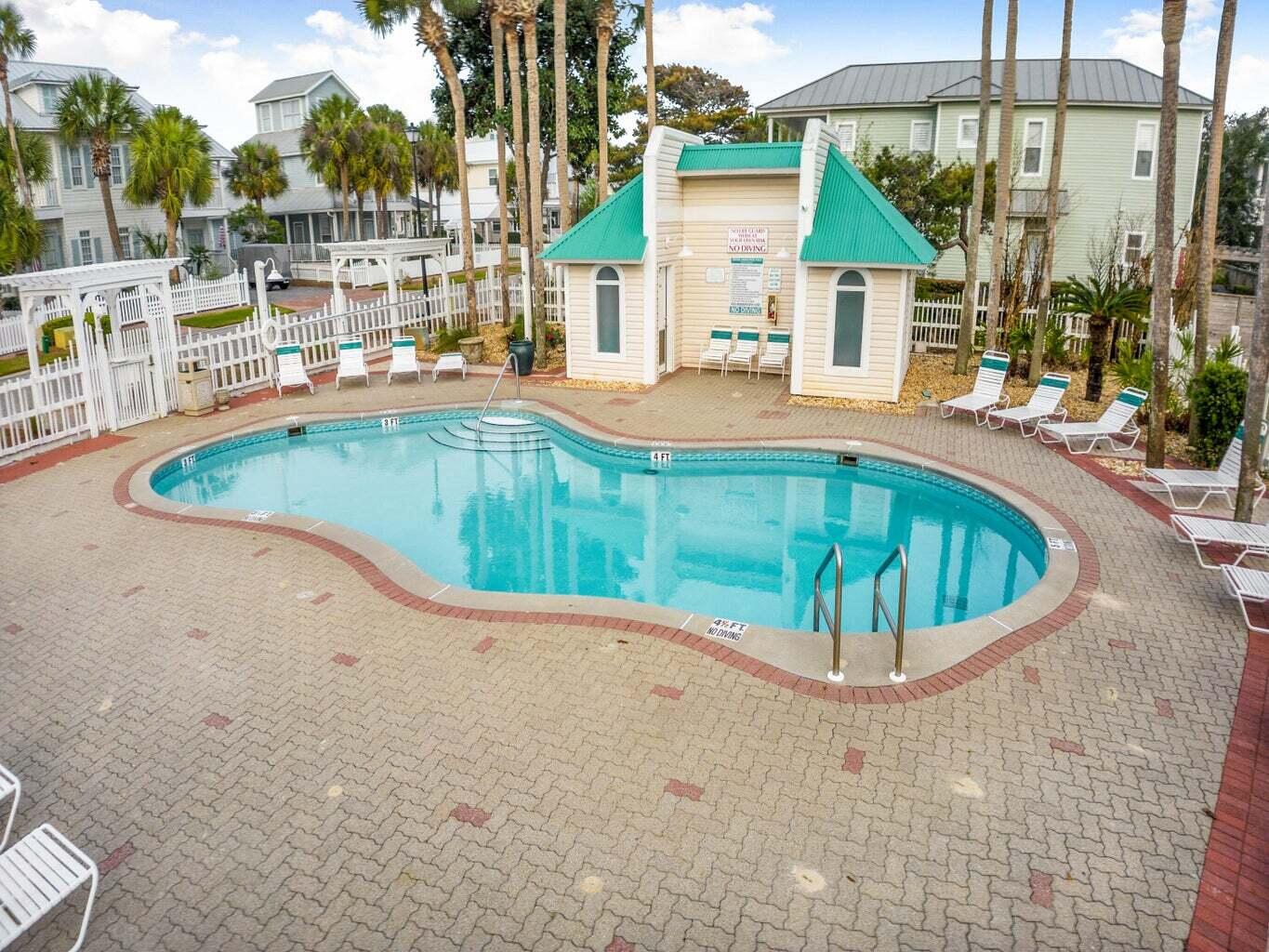 CRYSTAL BEACH - Residential