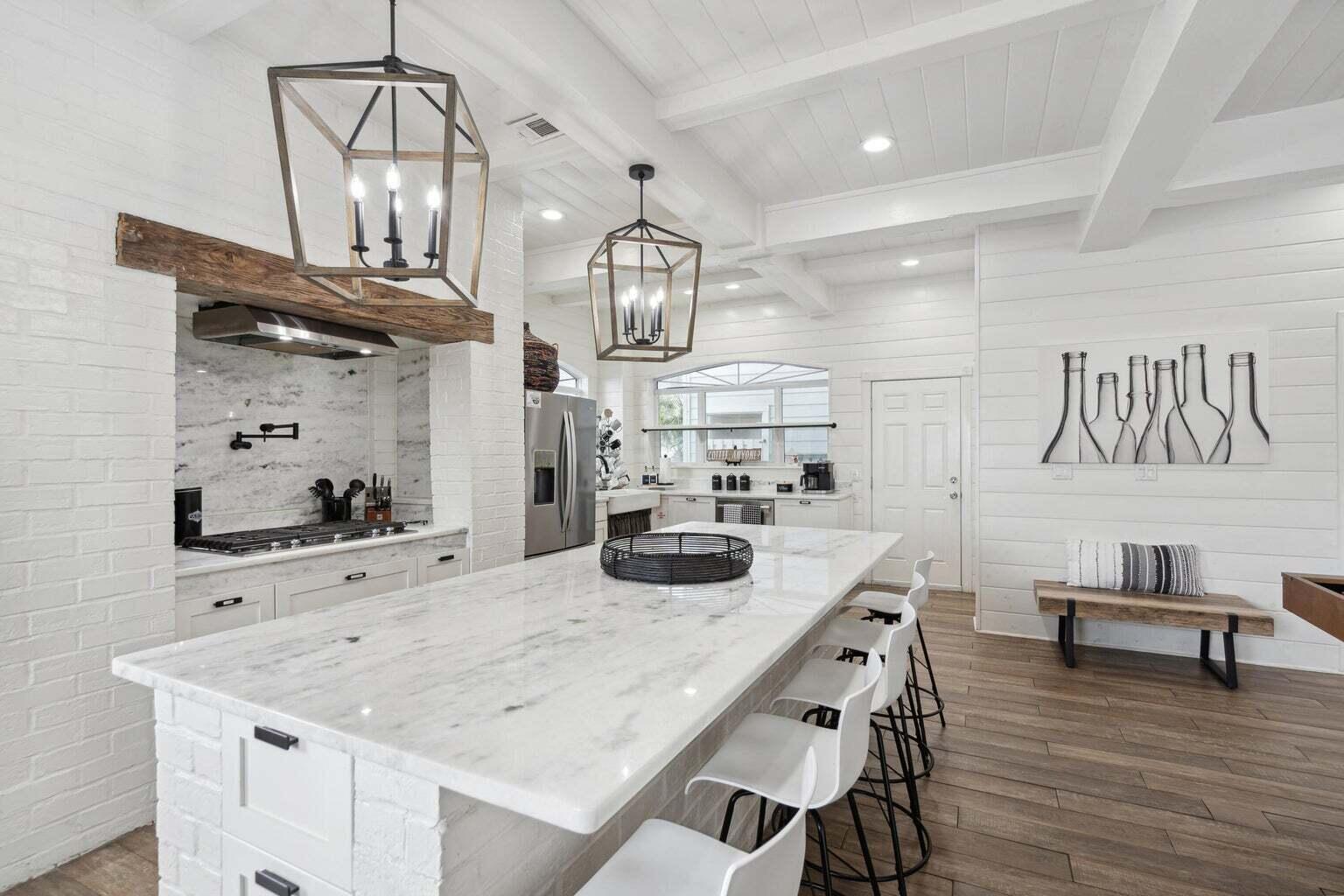 CRYSTAL BEACH - Residential