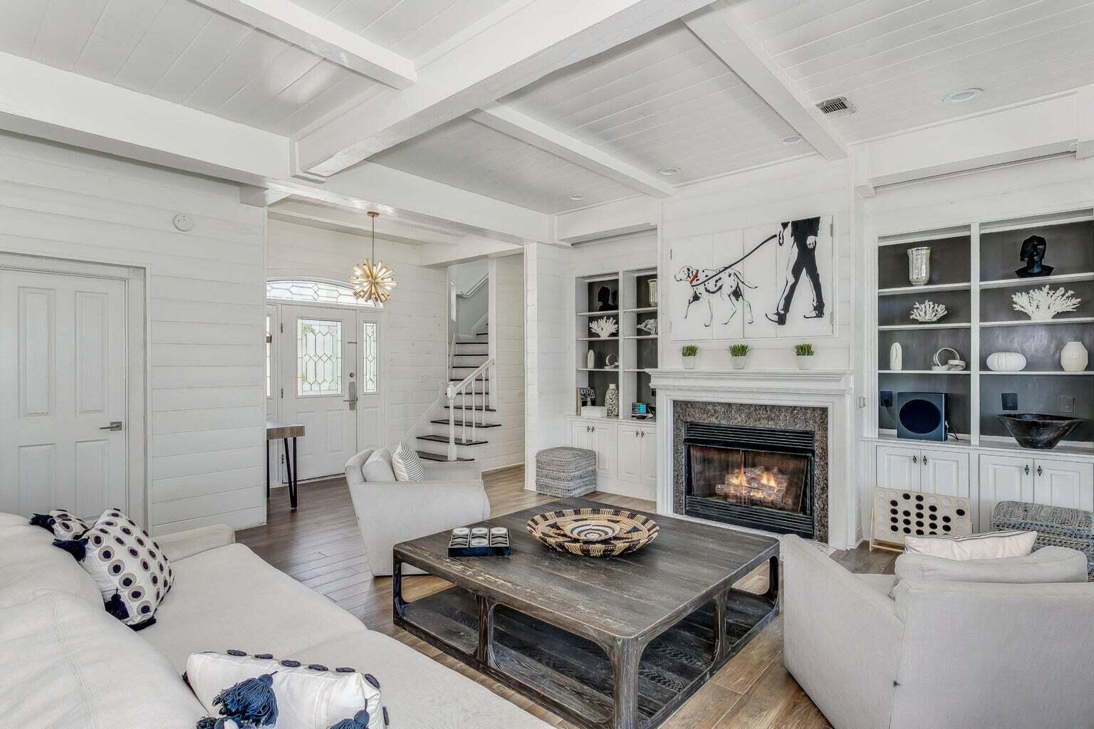 CRYSTAL BEACH - Residential