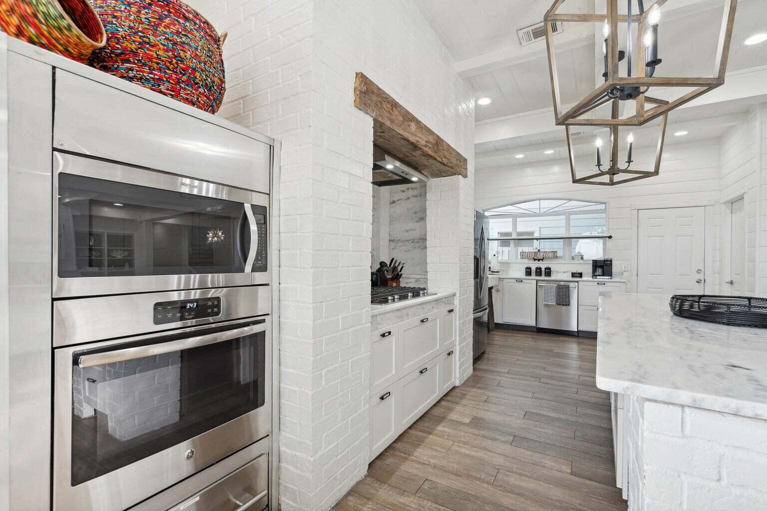 CRYSTAL BEACH - Residential