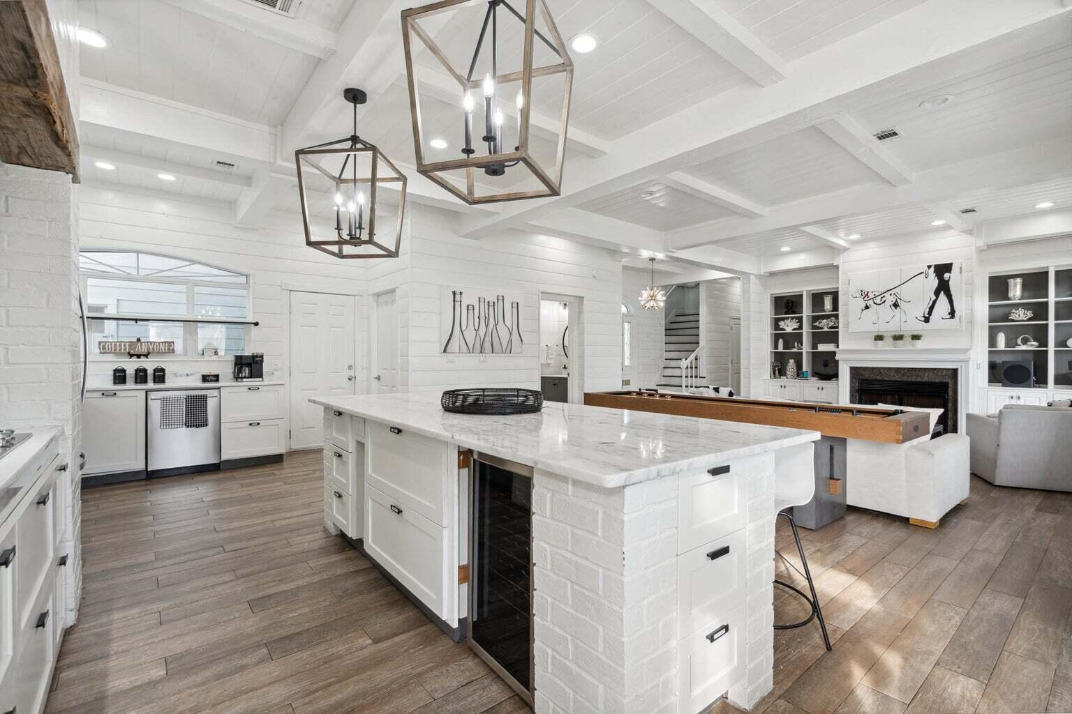CRYSTAL BEACH - Residential