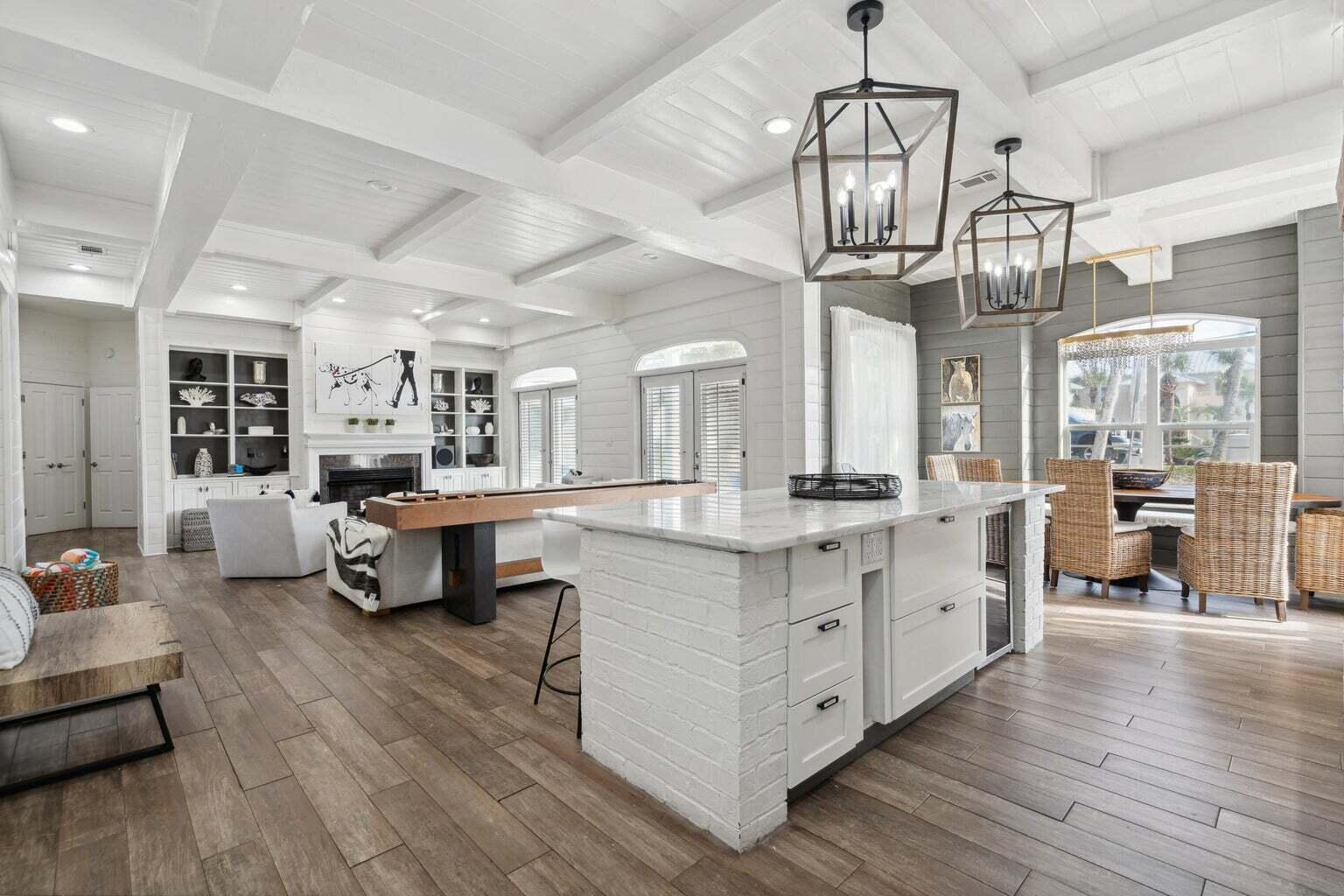 CRYSTAL BEACH - Residential