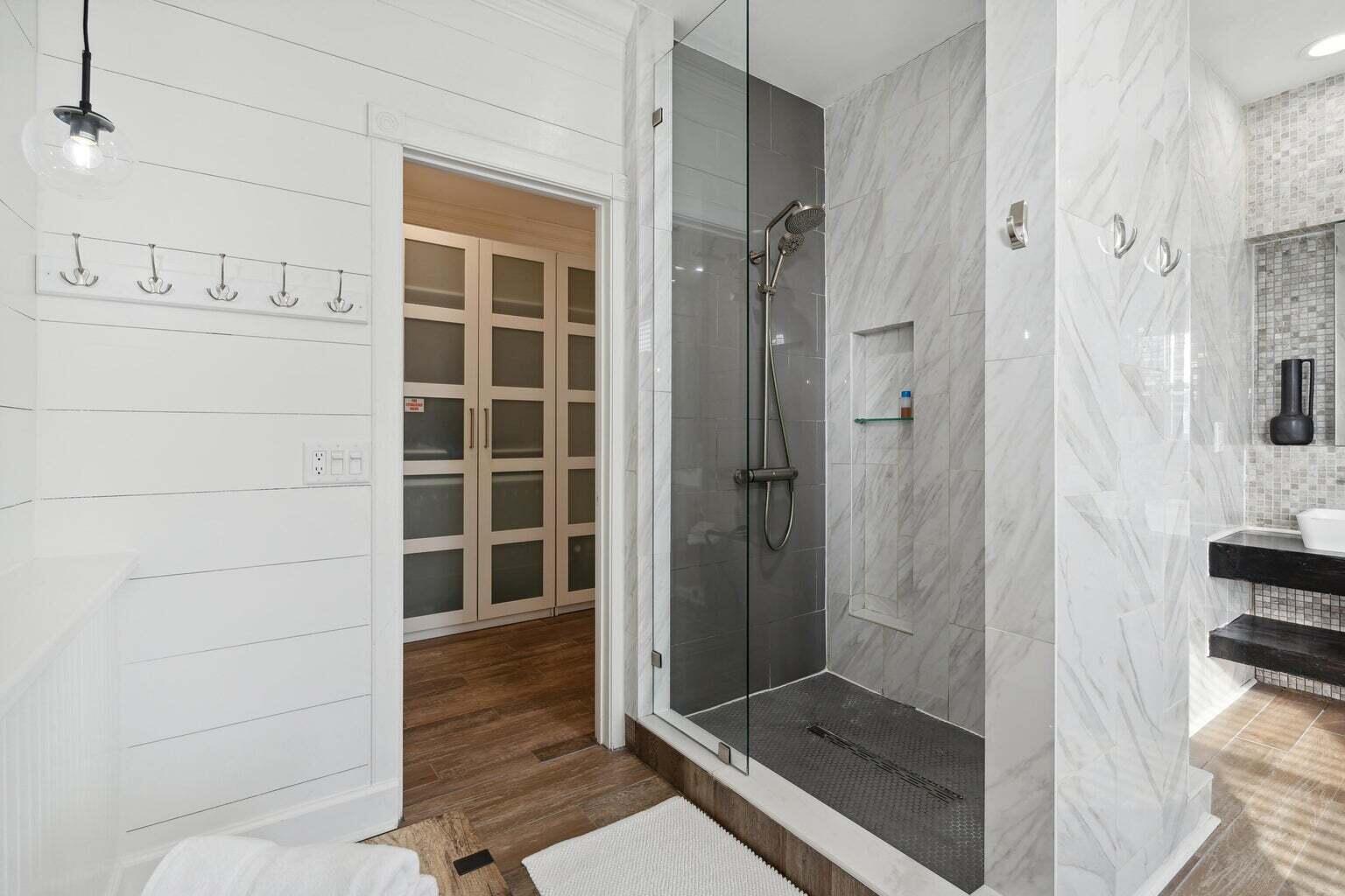 CRYSTAL BEACH - Residential