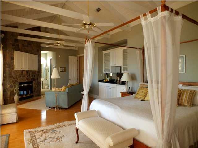 AVALON BEACH ESTATES - Residential