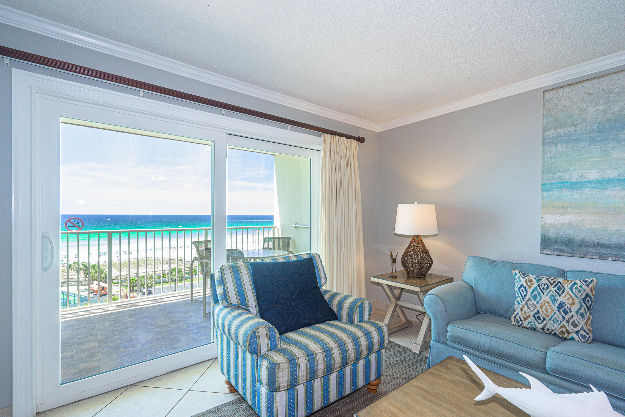 ISLANDER CONDO - Residential