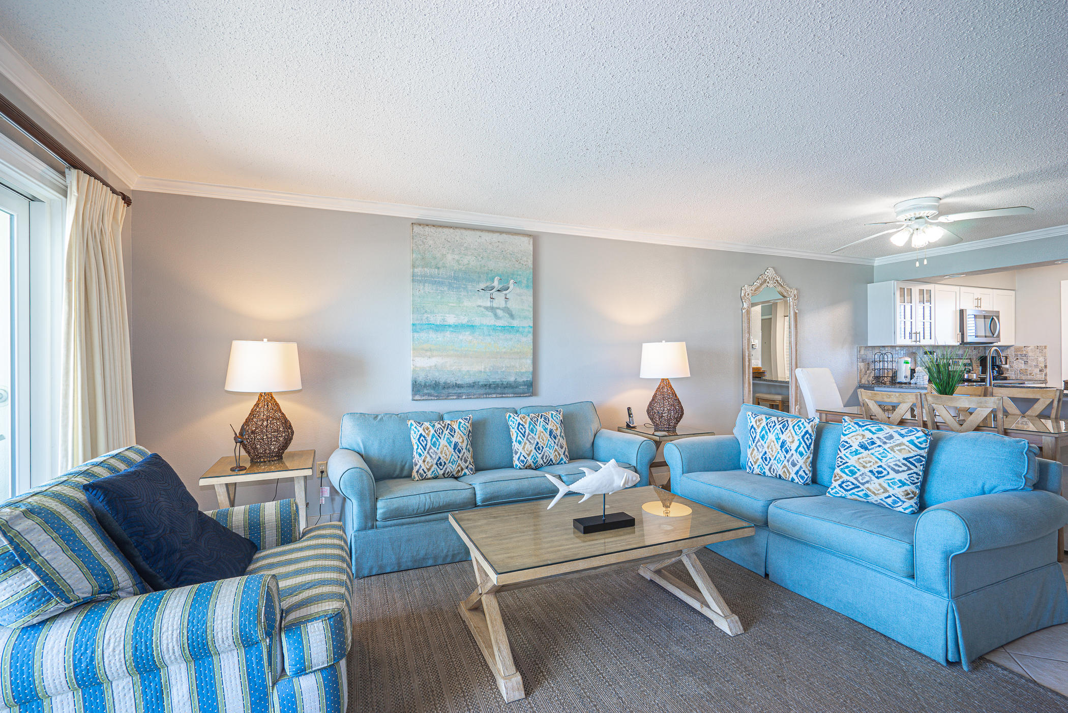 ISLANDER CONDO - Residential