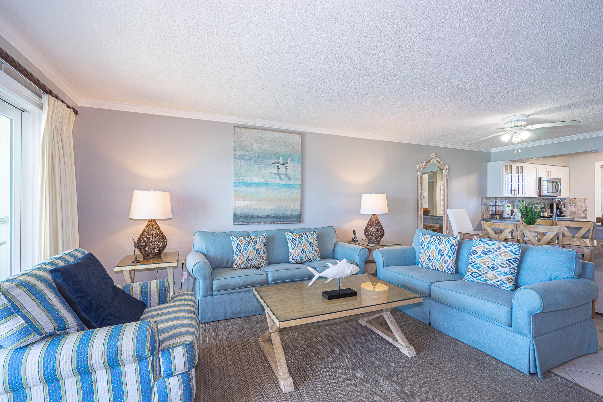 ISLANDER CONDO - Residential