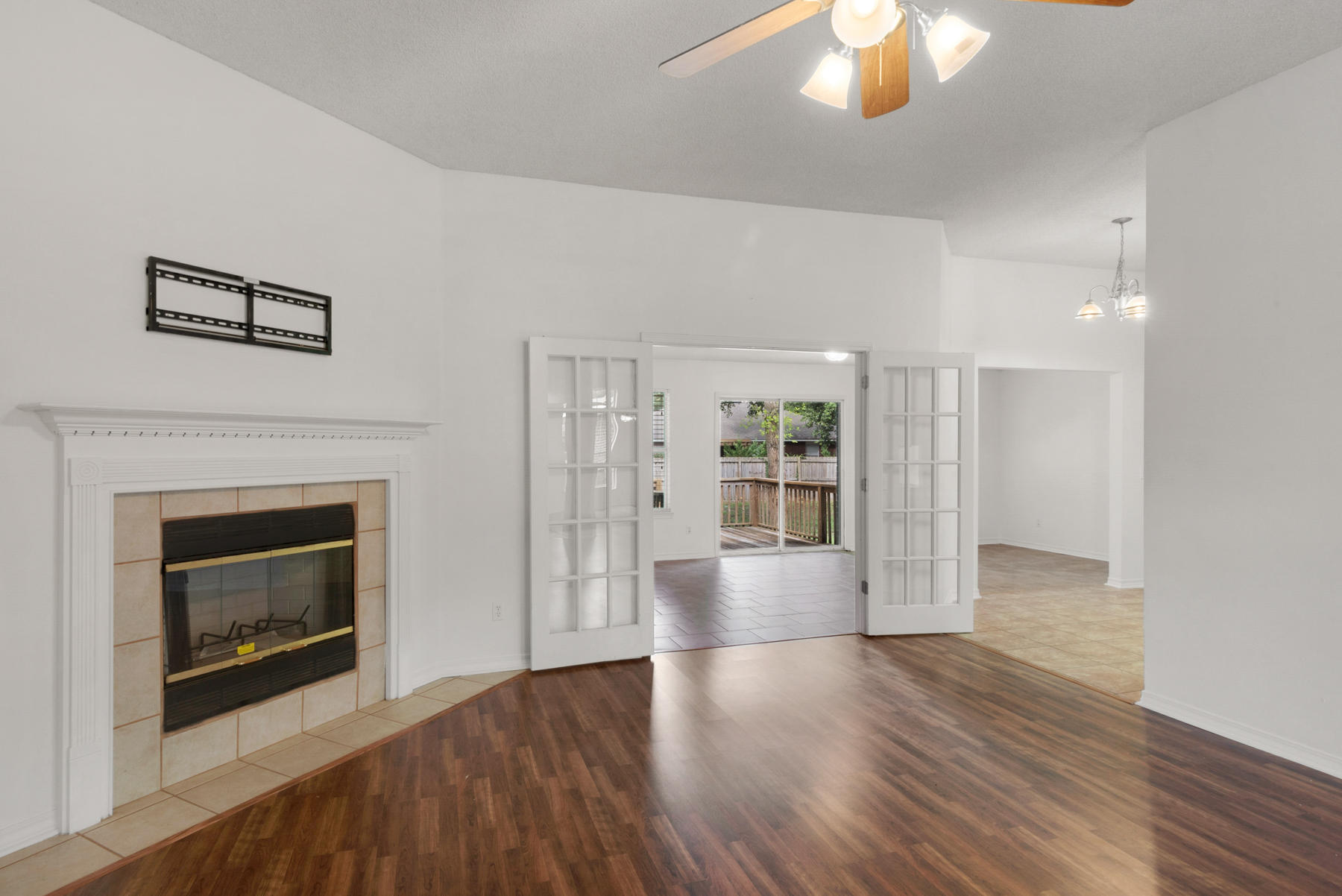 WATERVIEW COVE - Residential