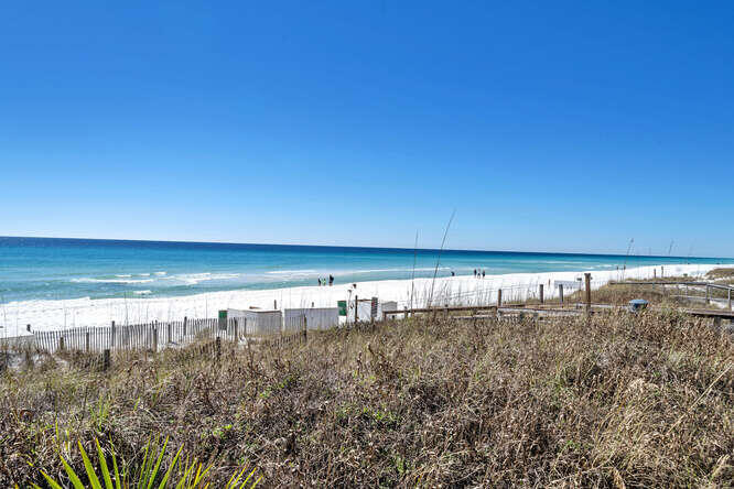 STERLING SHORES - Residential