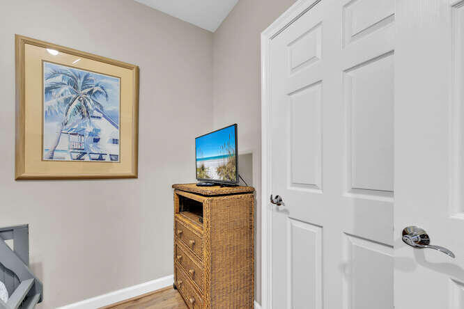 STERLING SHORES - Residential