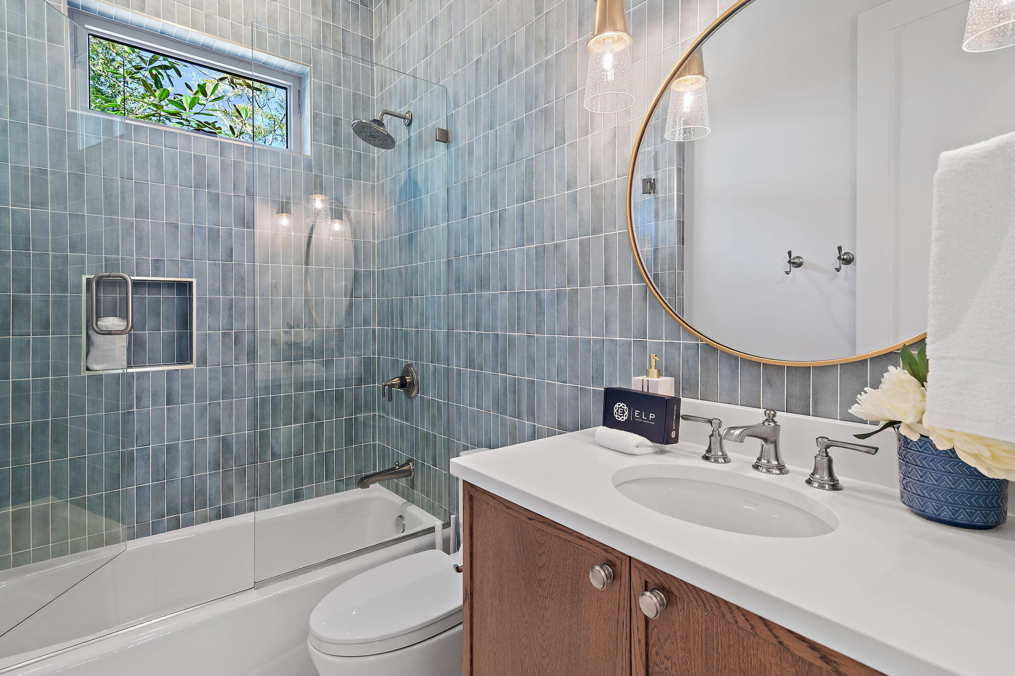 SEAGROVE SHORES 4TH ADD - Residential