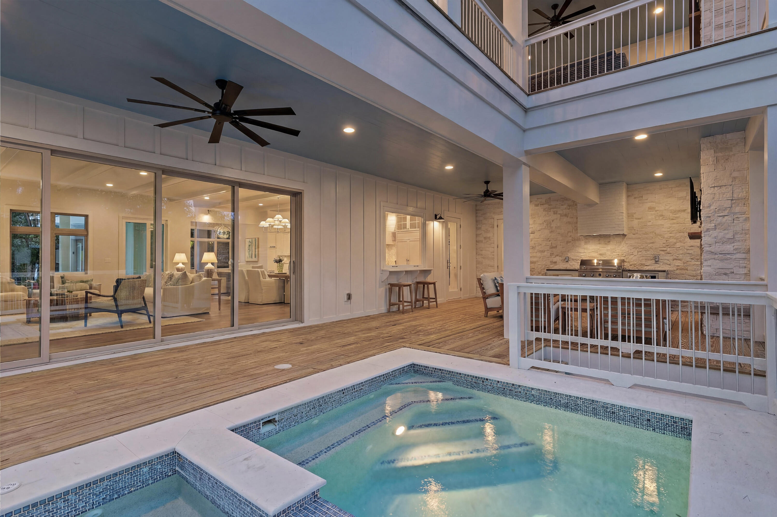 SEAGROVE SHORES 4TH ADD - Residential