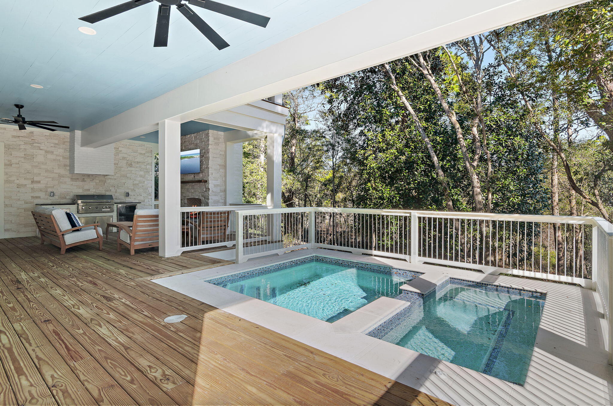 SEAGROVE SHORES 4TH ADD - Residential