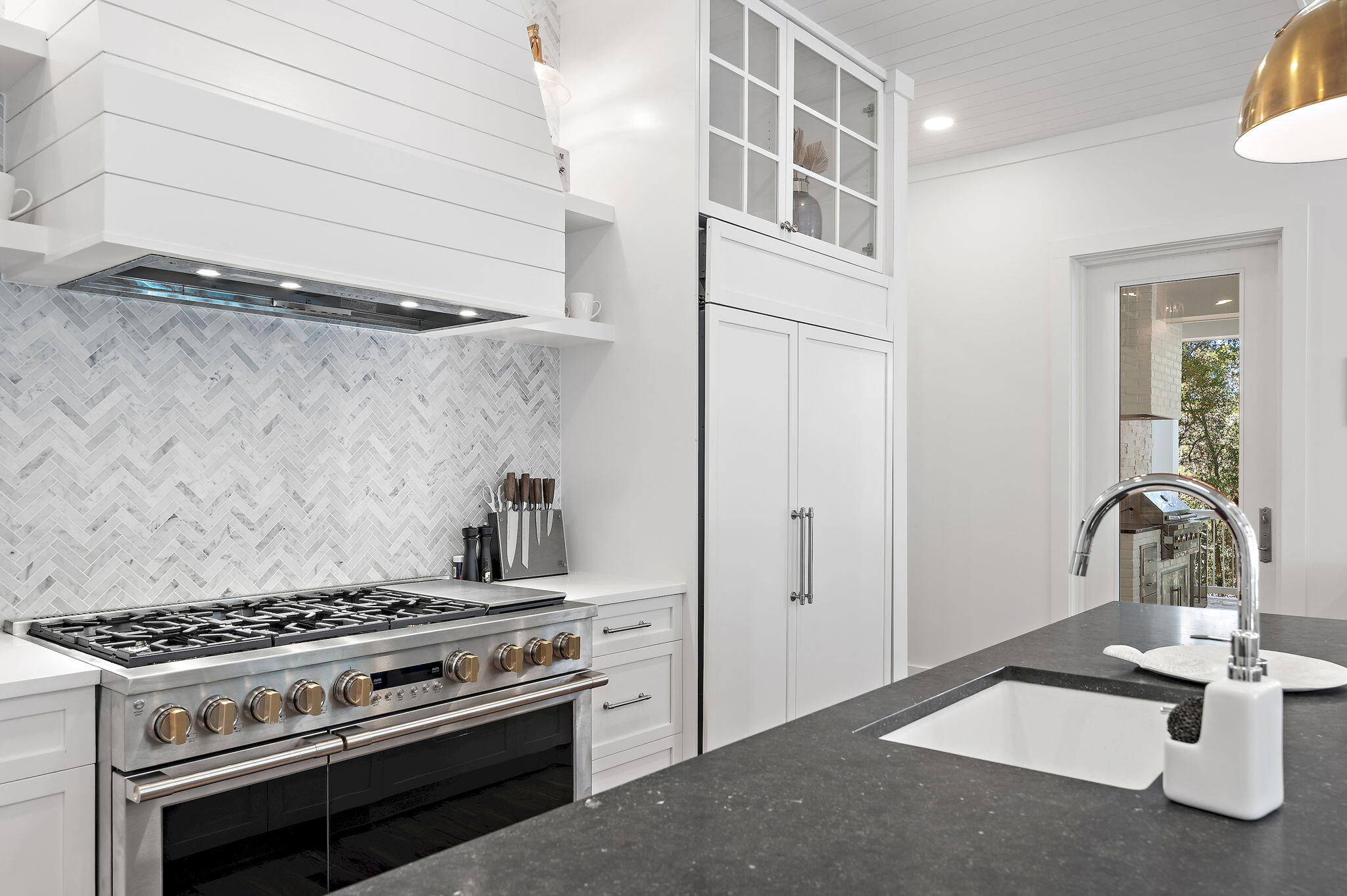 SEAGROVE SHORES 4TH ADD - Residential