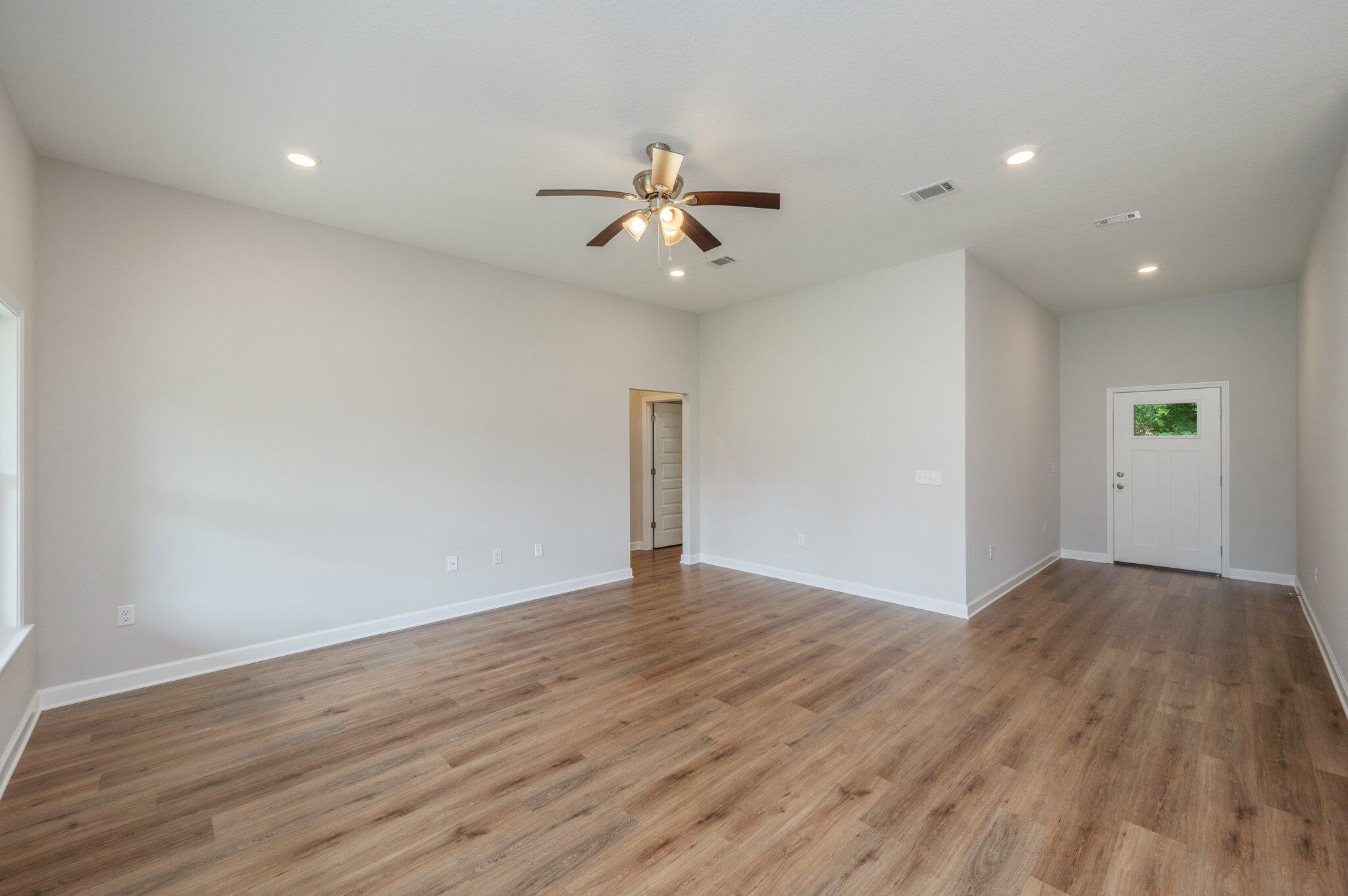 LAKEWOOD S/D - Residential