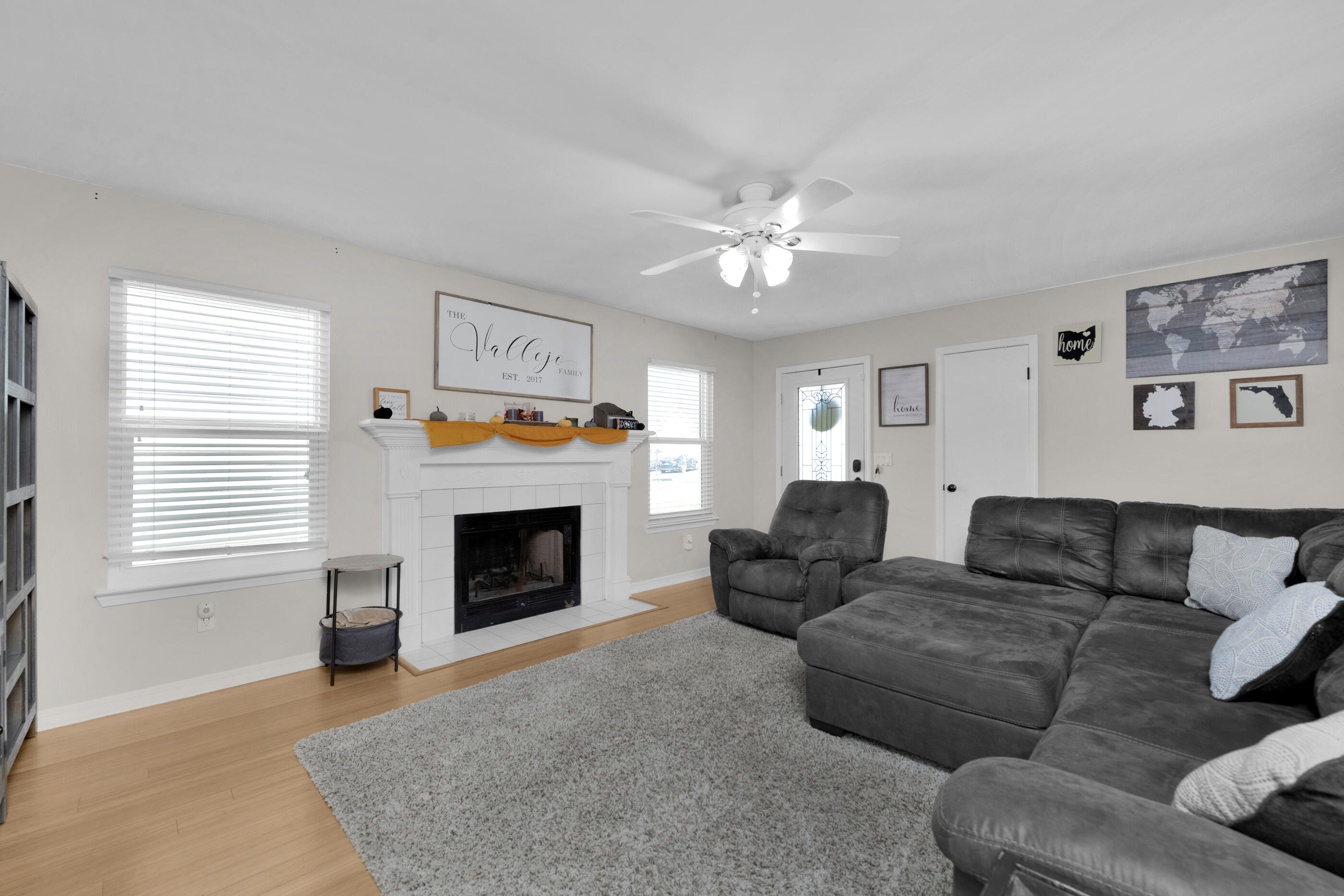 SANDY RIDGE ESTATES - Residential