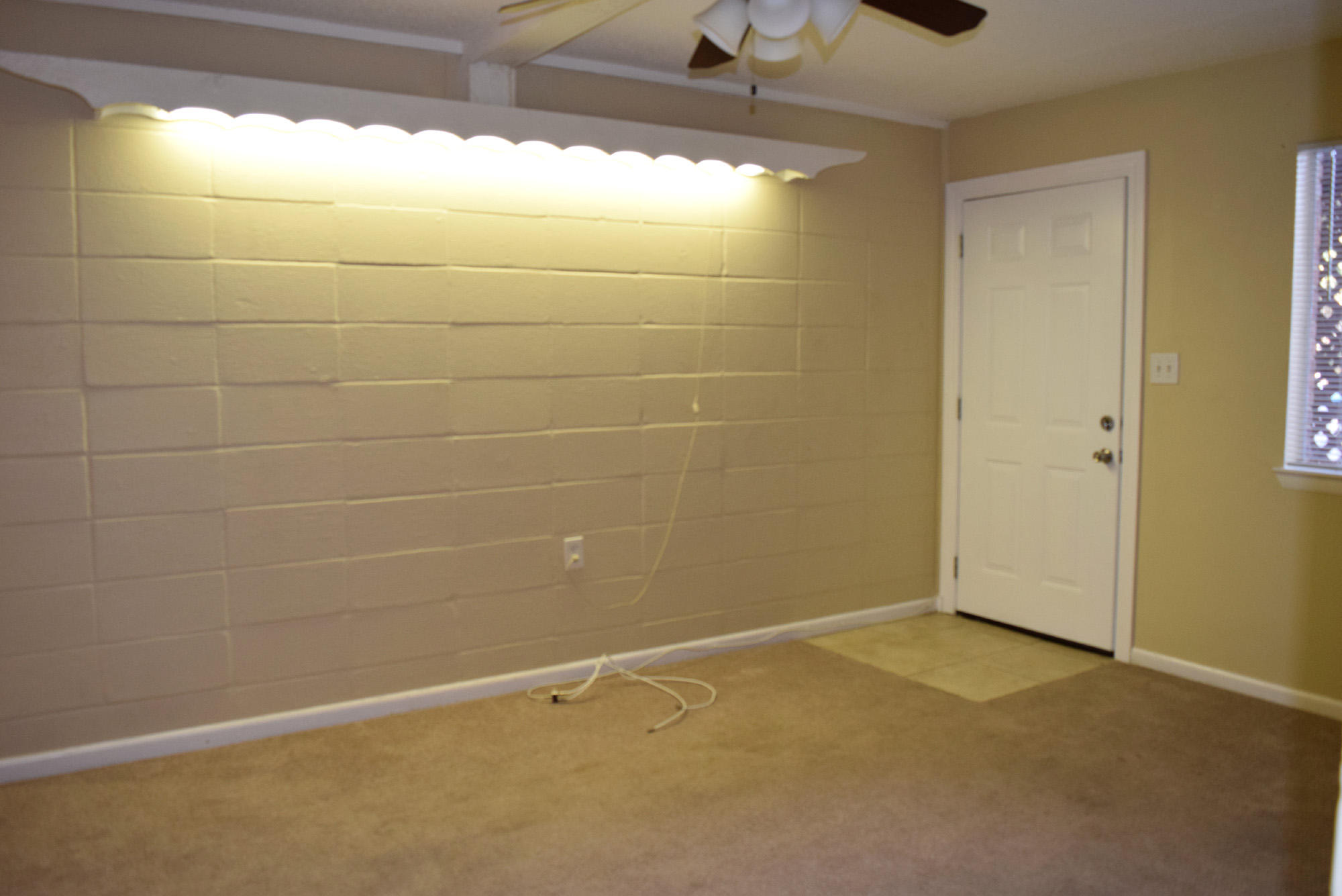 BREAKERS WEST - Residential