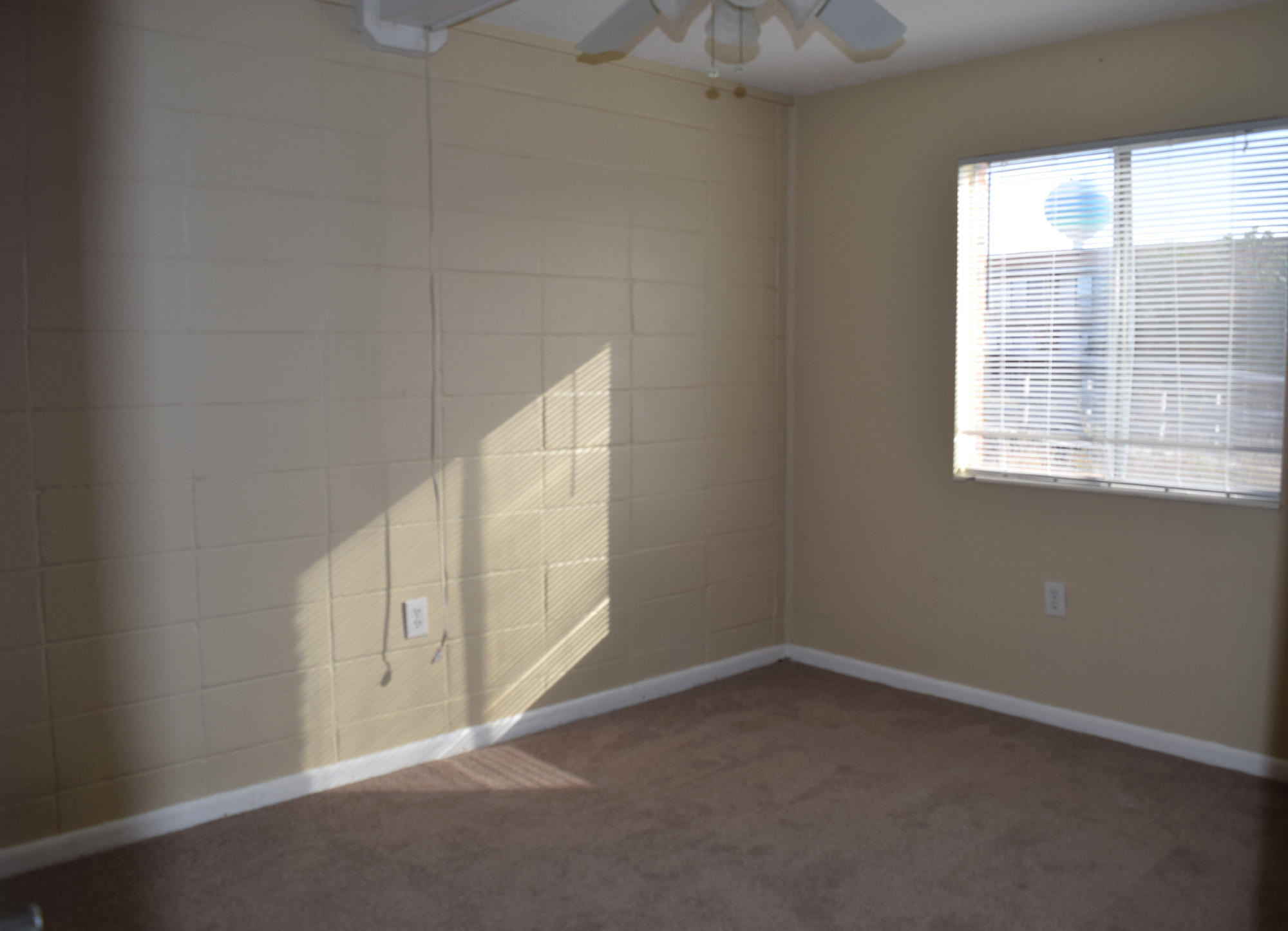 BREAKERS WEST - Residential