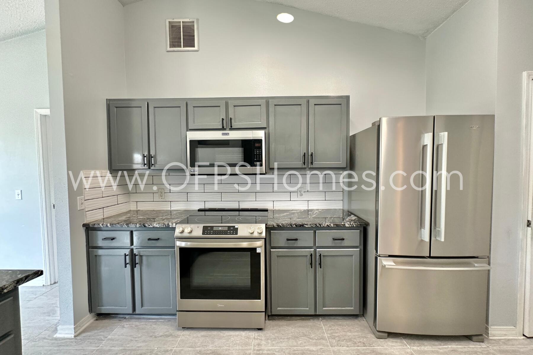 IRON GATE S/D PH I - Residential Lease