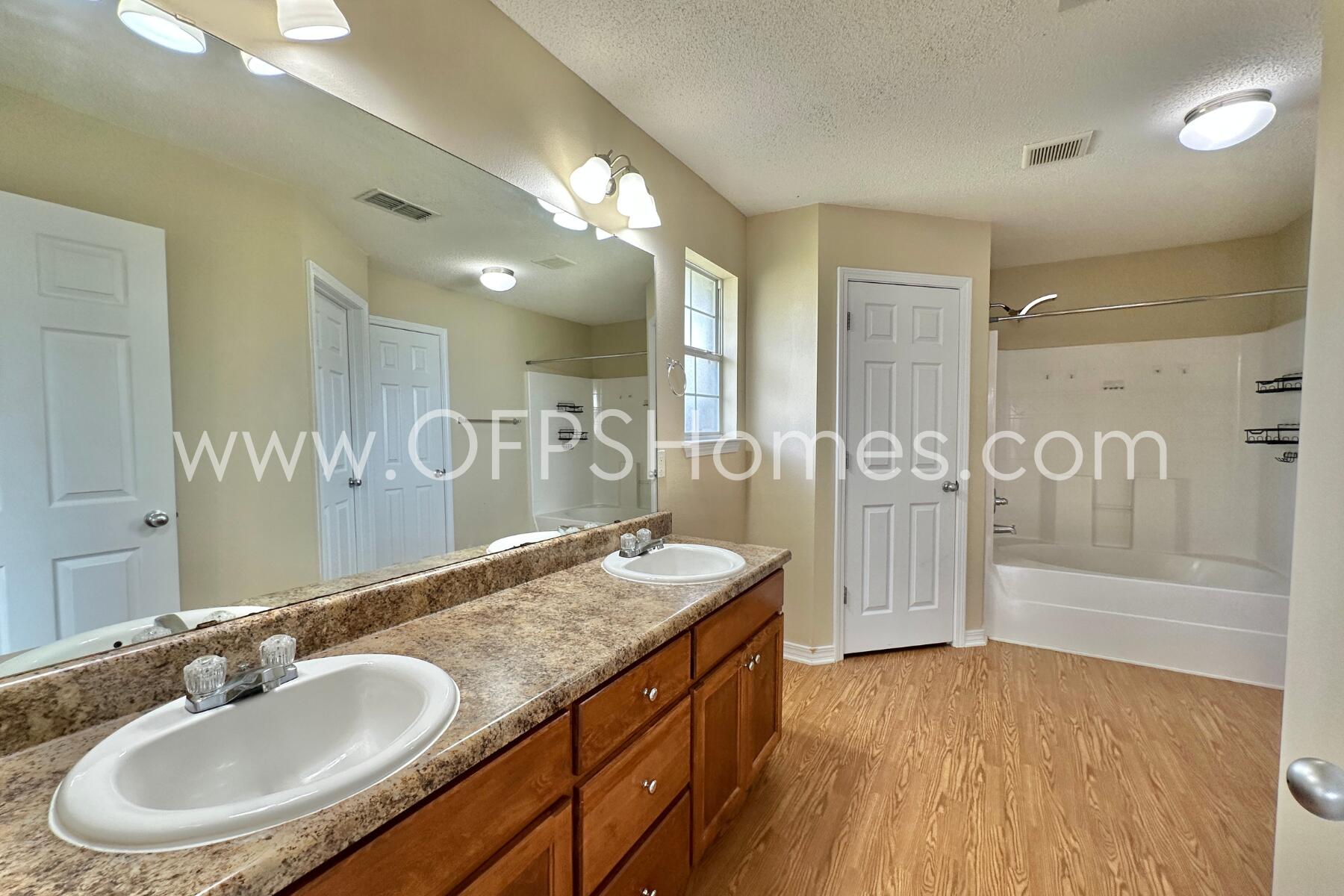 IRON GATE S/D PH I - Residential Lease