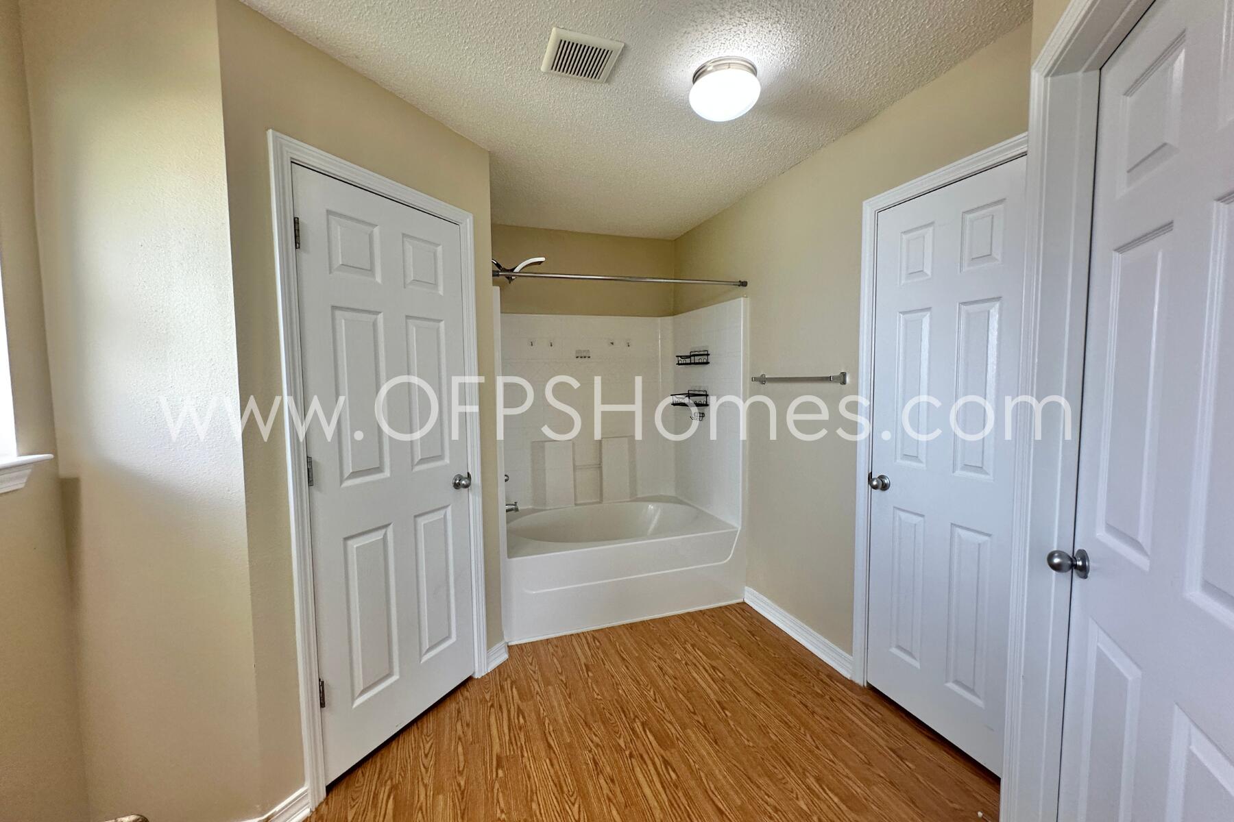 IRON GATE S/D PH I - Residential Lease