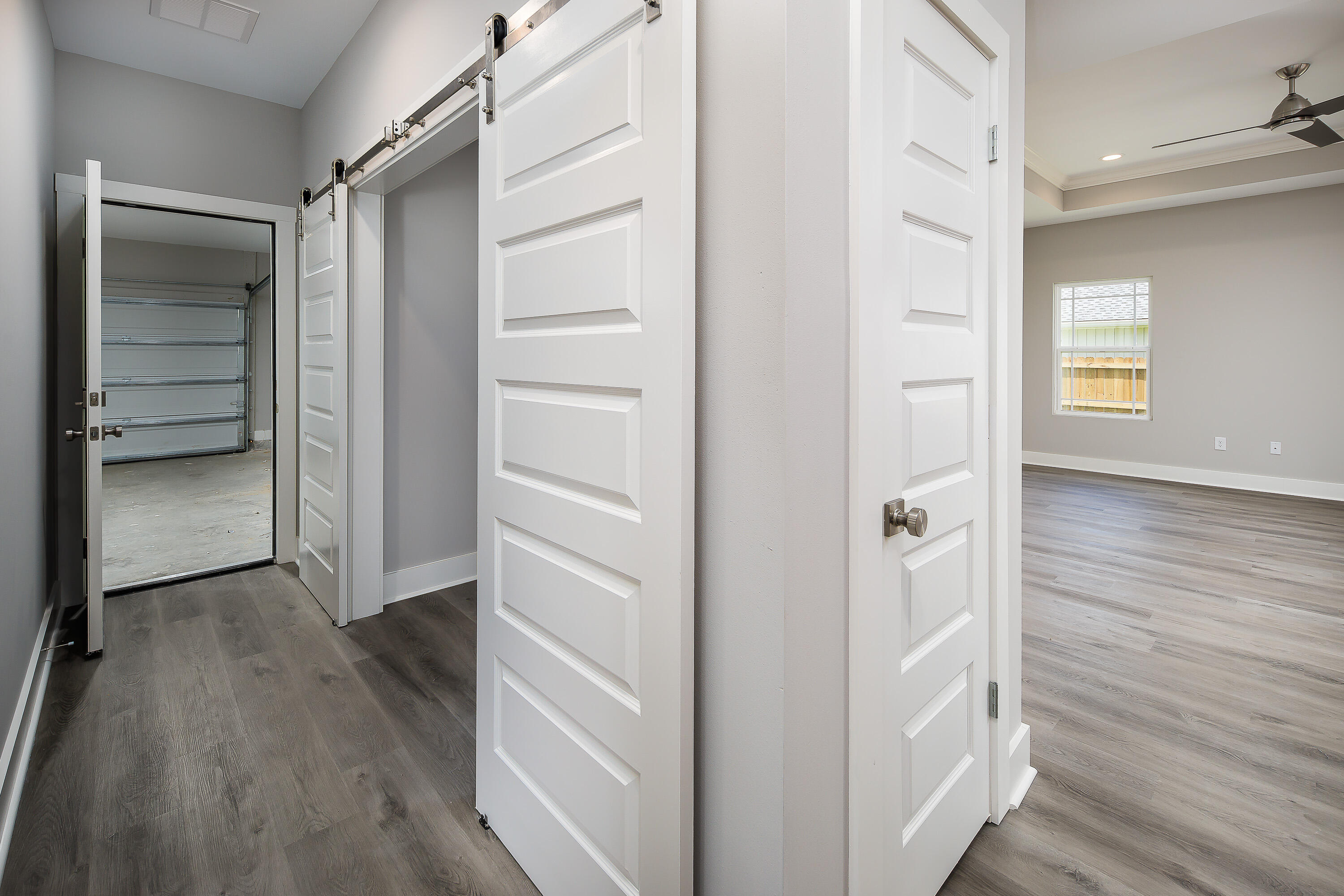 CRESCENT SHORES - Residential