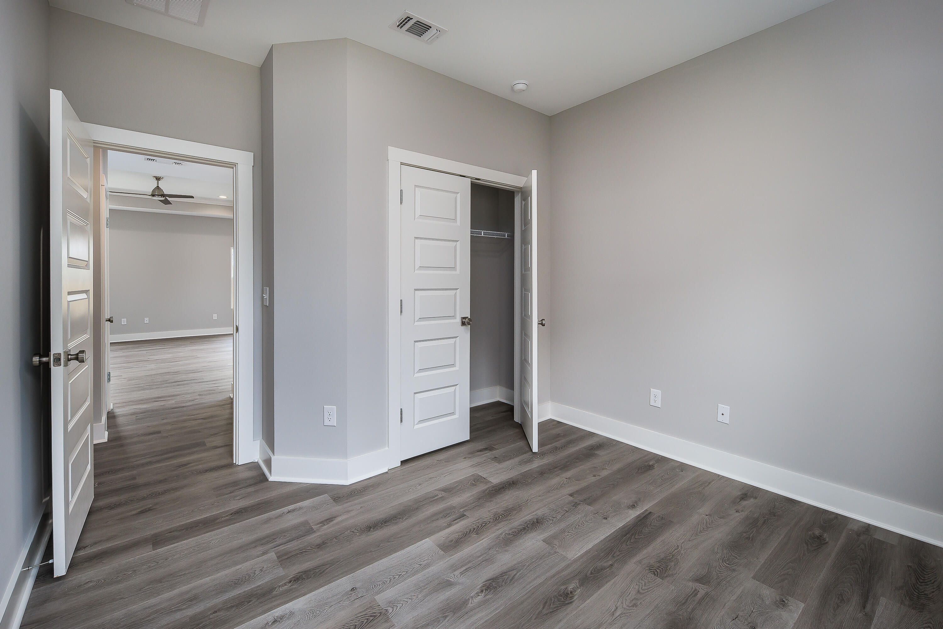 CRESCENT SHORES - Residential