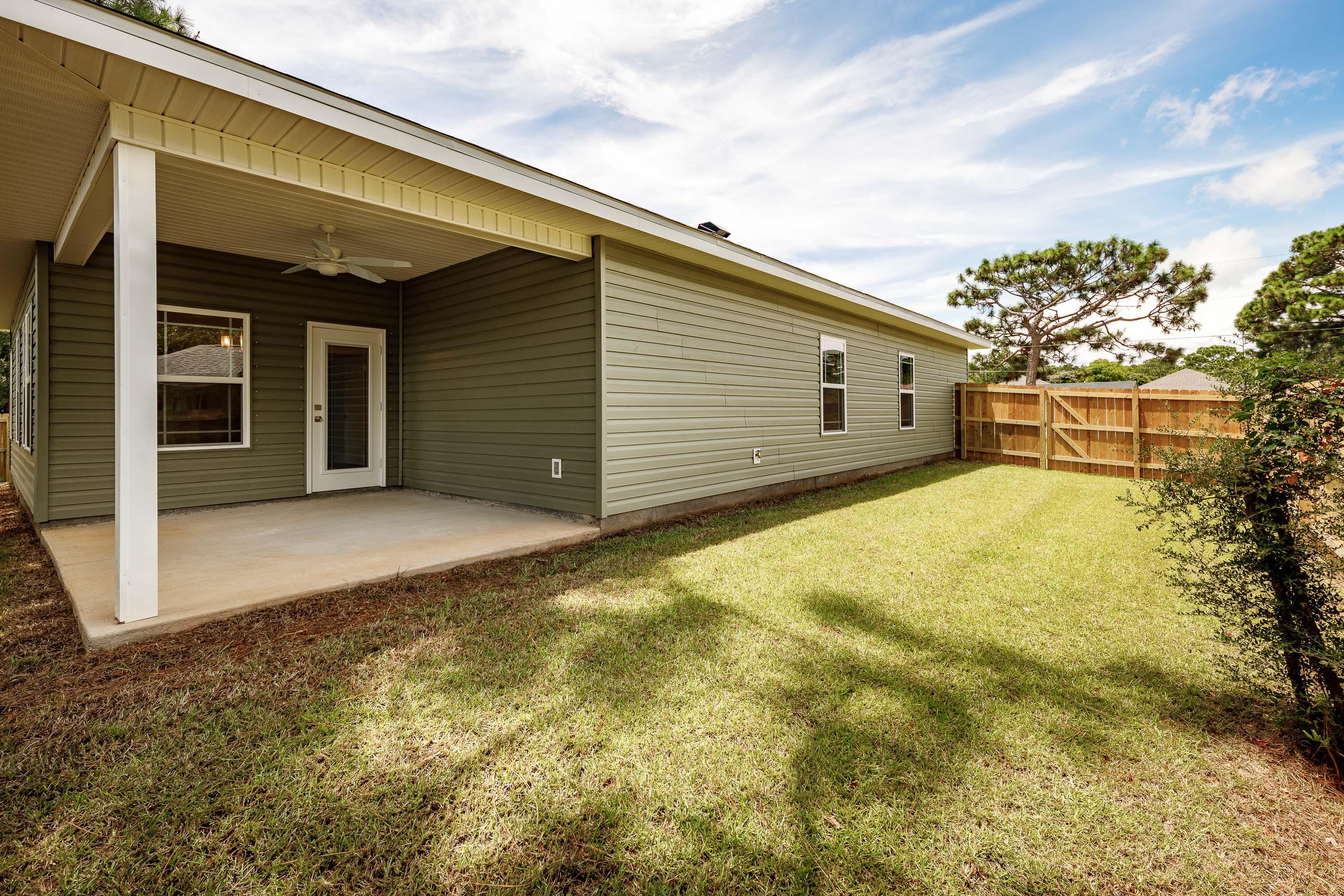 CRESCENT SHORES - Residential