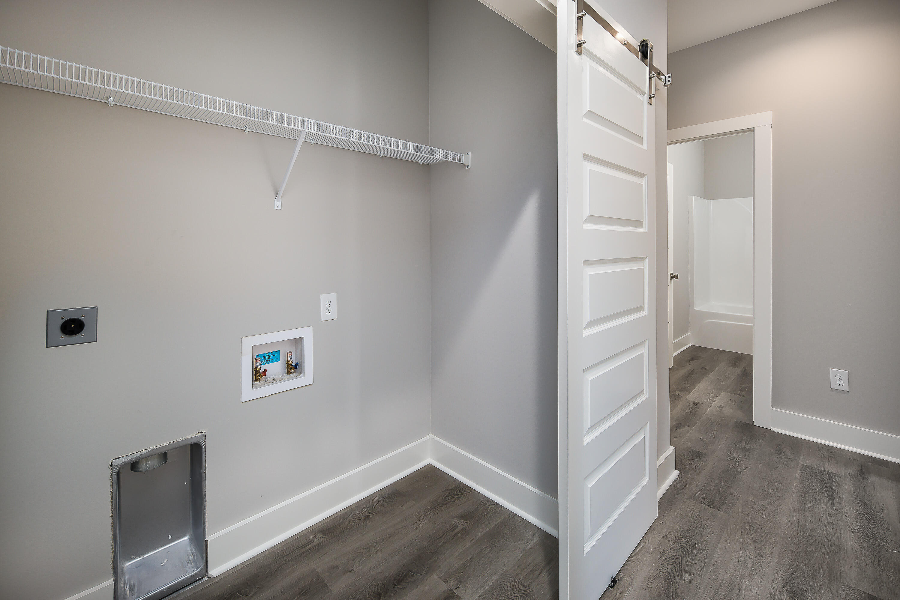 CRESCENT SHORES - Residential