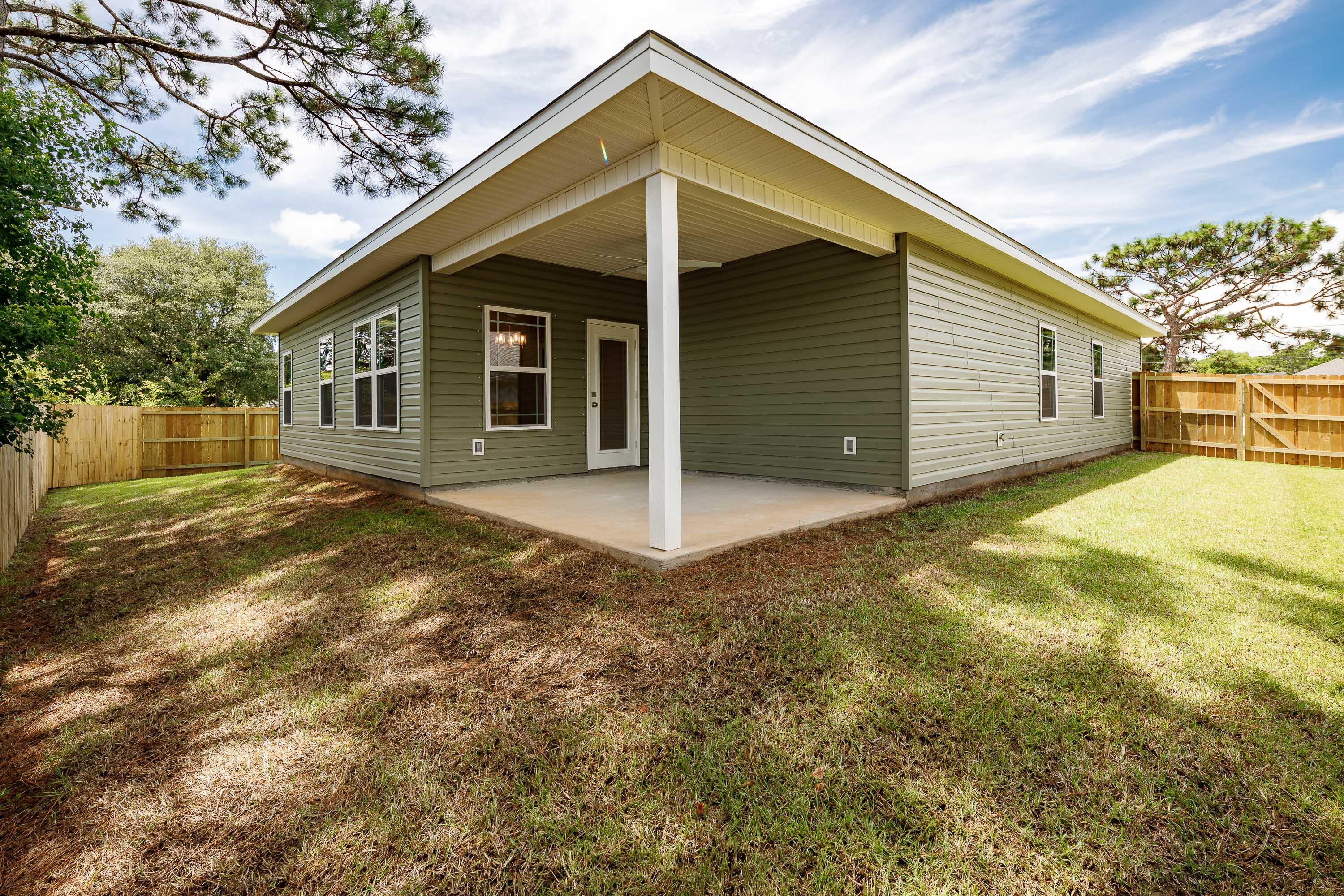 CRESCENT SHORES - Residential