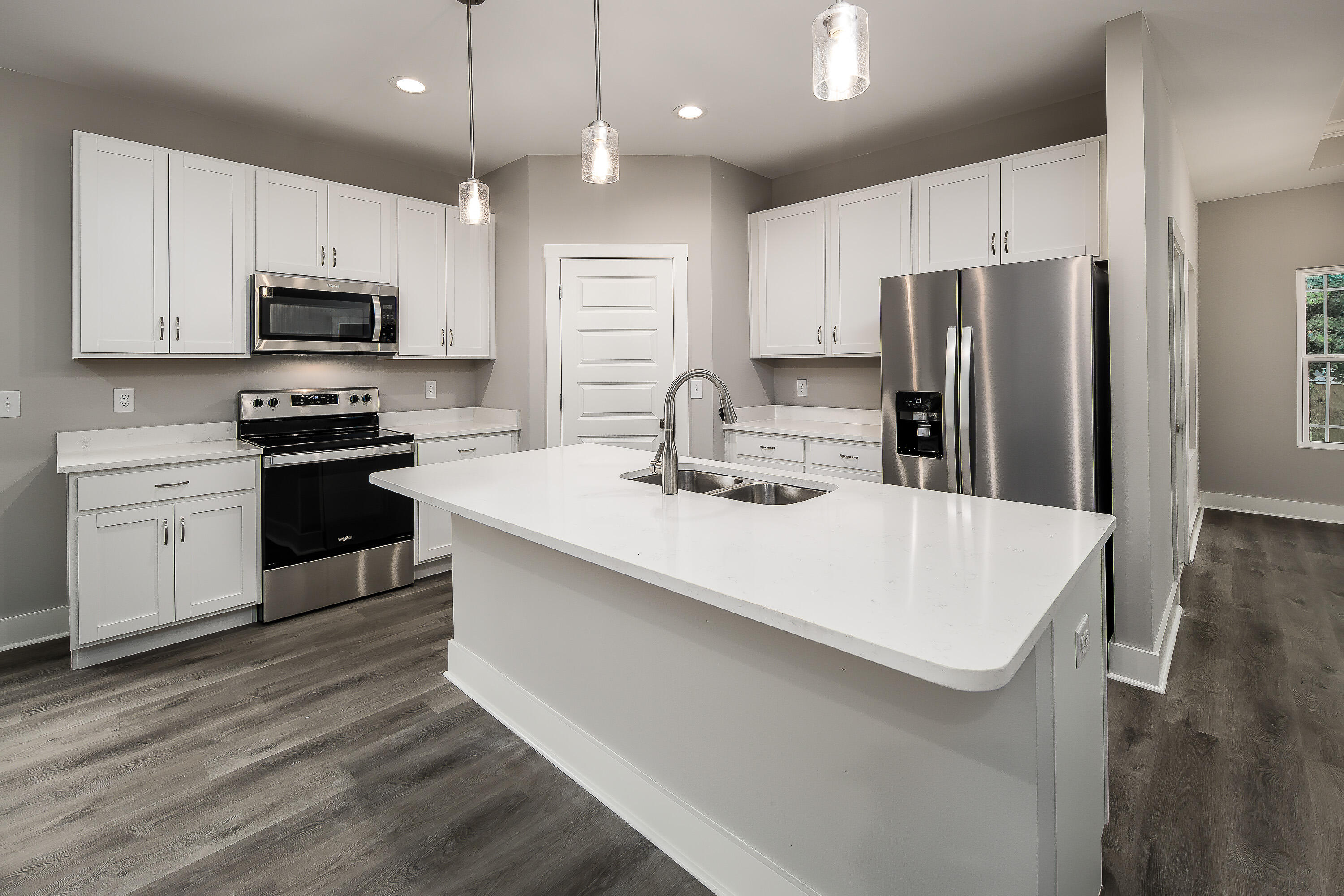 CRESCENT SHORES - Residential