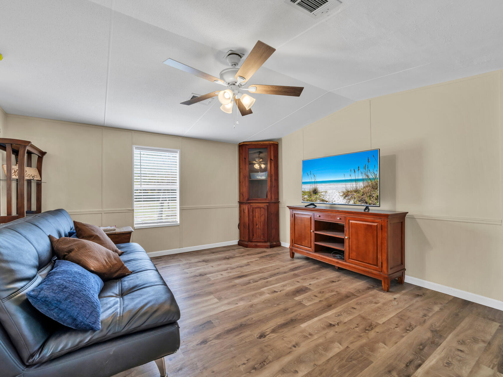 NAVARRE S/D 2ND ADDN - Residential