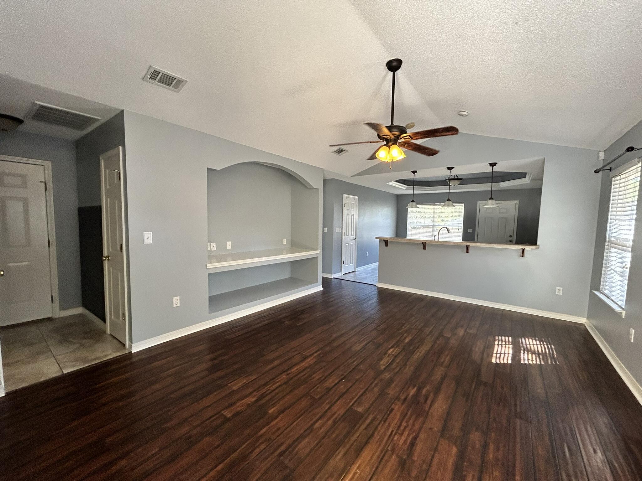 OAKDALE MINI FARMS - Residential Lease