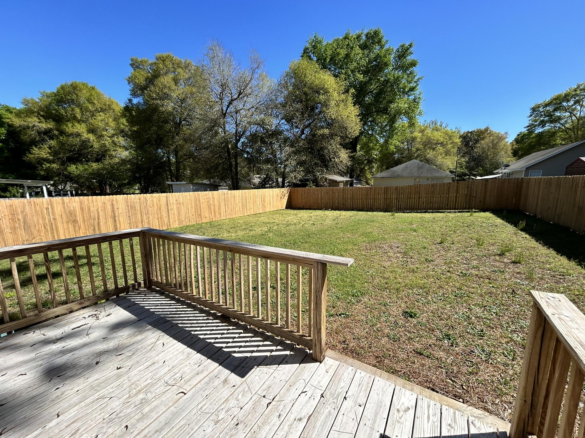 OAKDALE MINI FARMS - Residential Lease