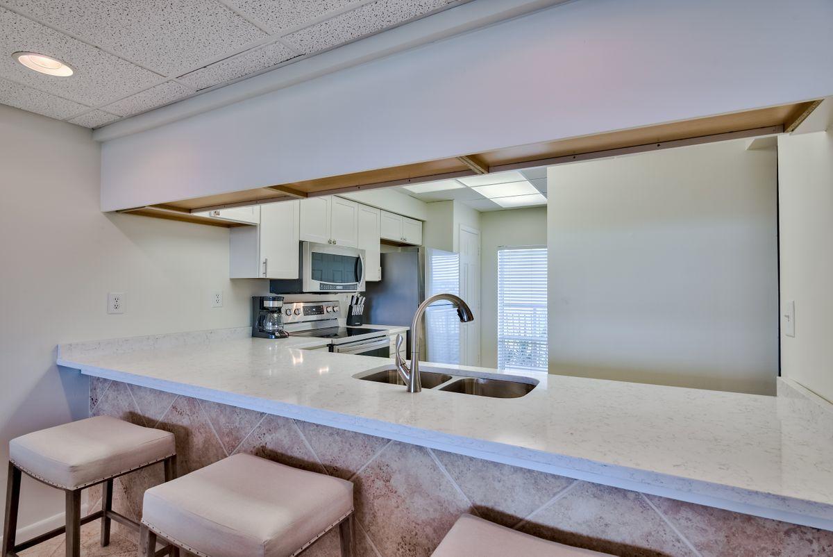 HIGH POINTE RESORT CONDO - Residential