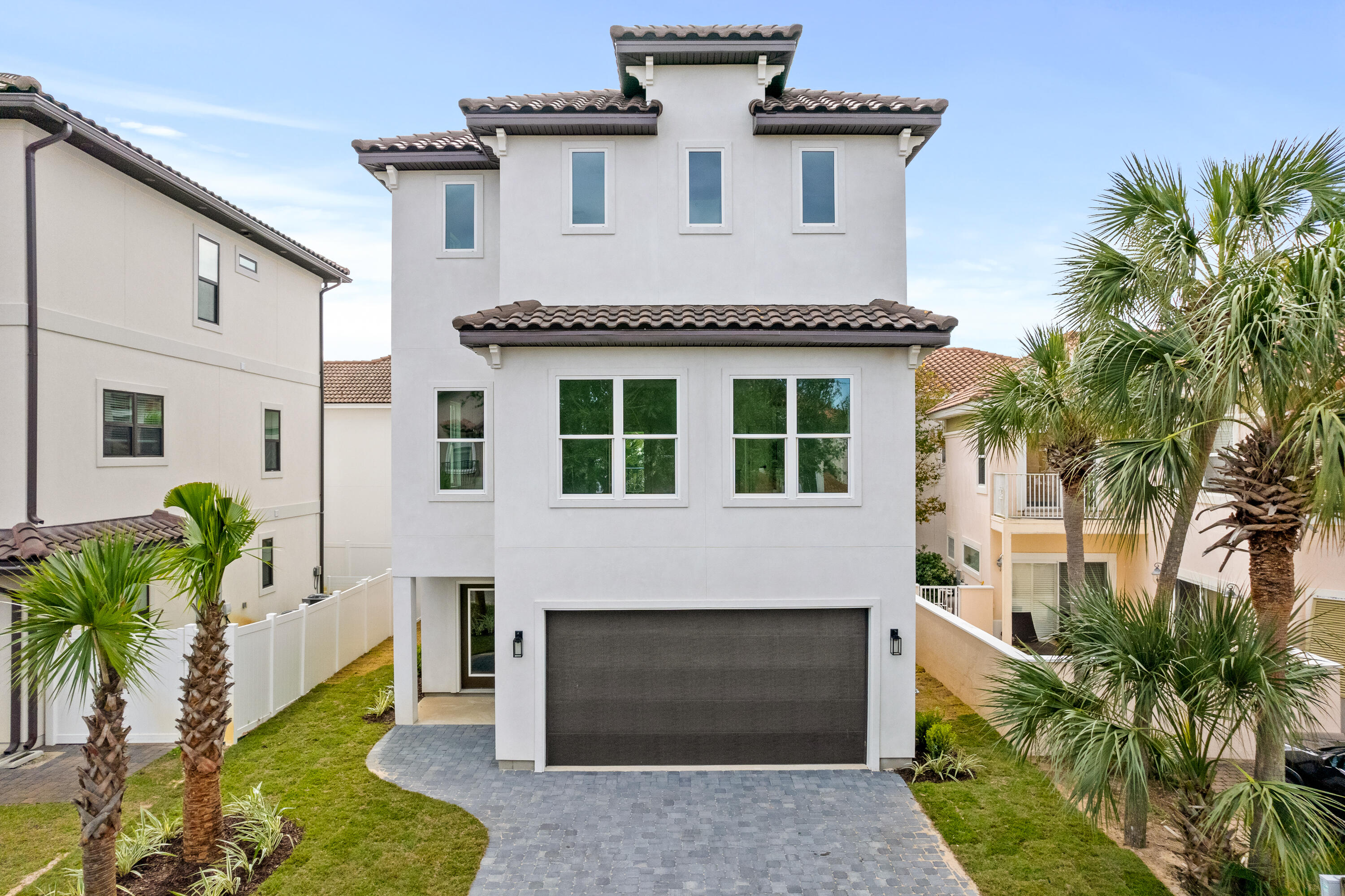 CALUSA BAY S/D - Residential