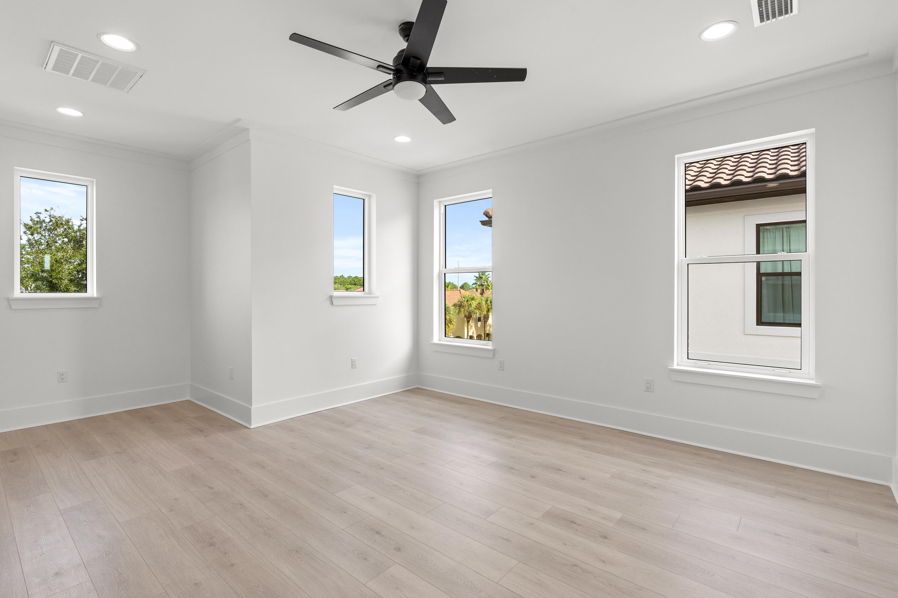 CALUSA BAY S/D - Residential