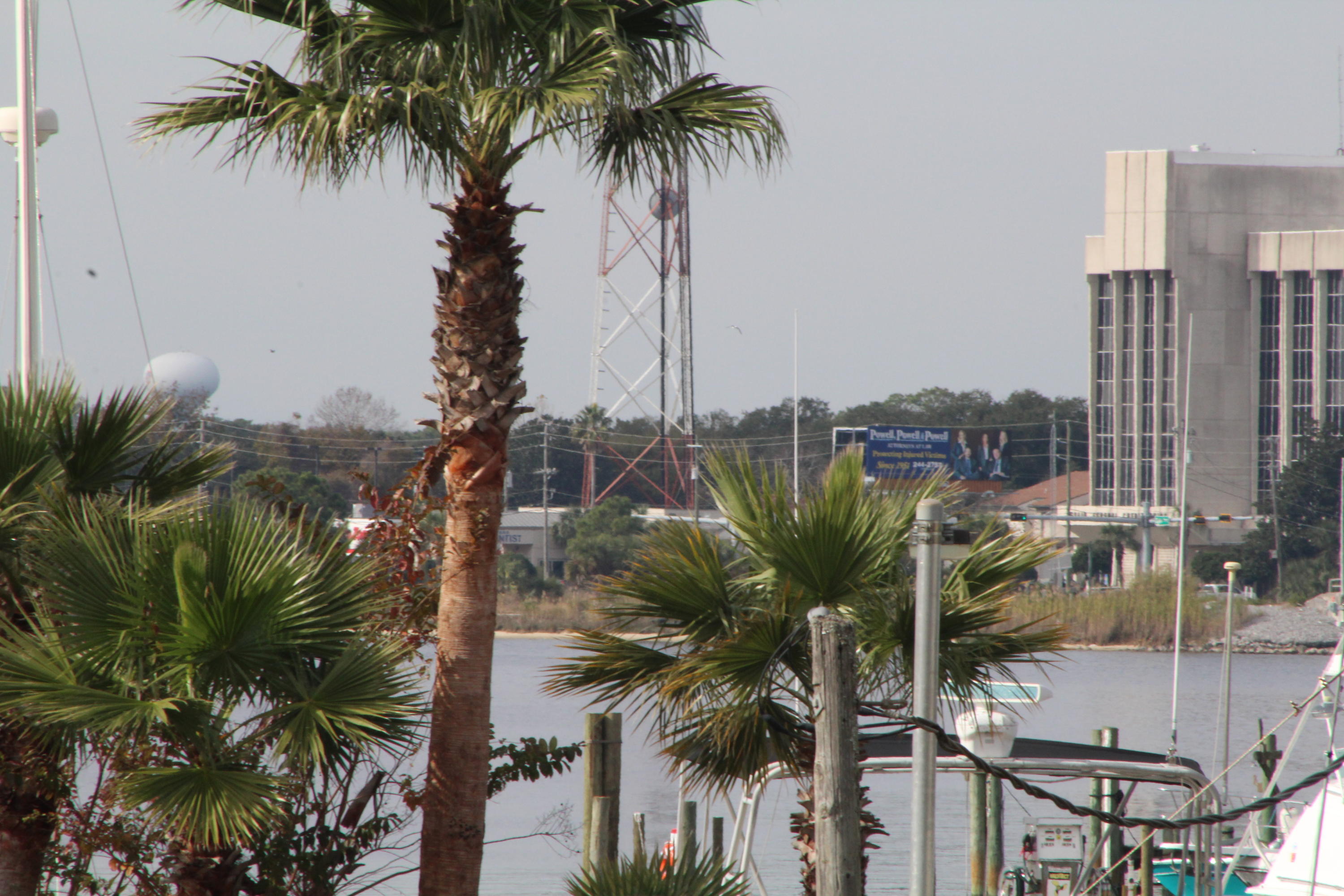 FINISTERRA CONDO - Residential