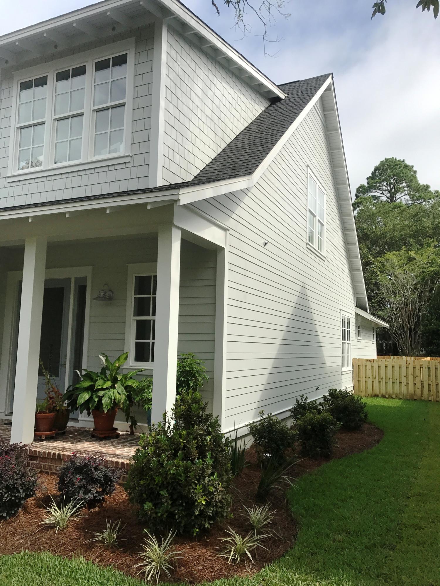 CARSON OAKS - Residential