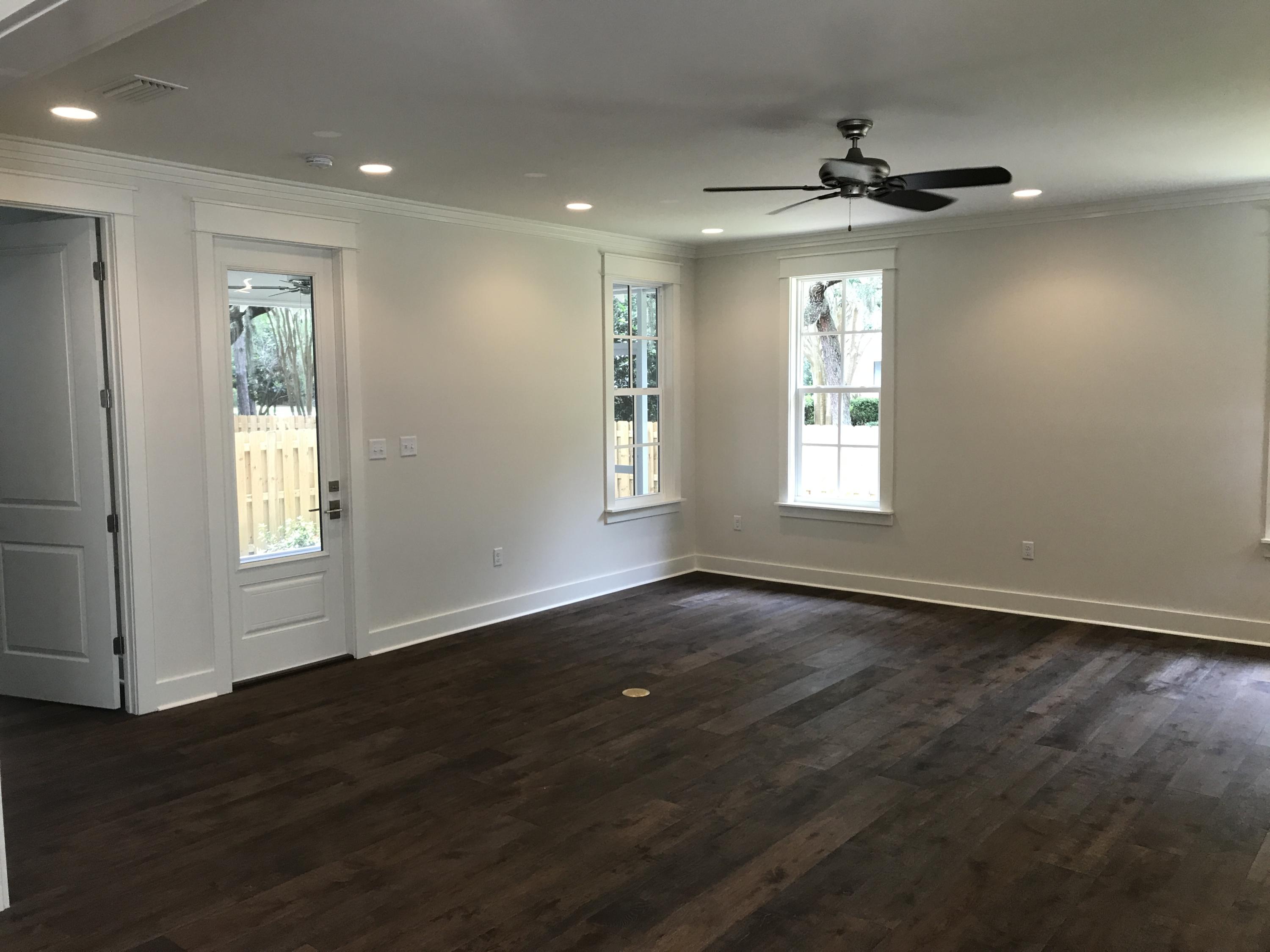 CARSON OAKS - Residential