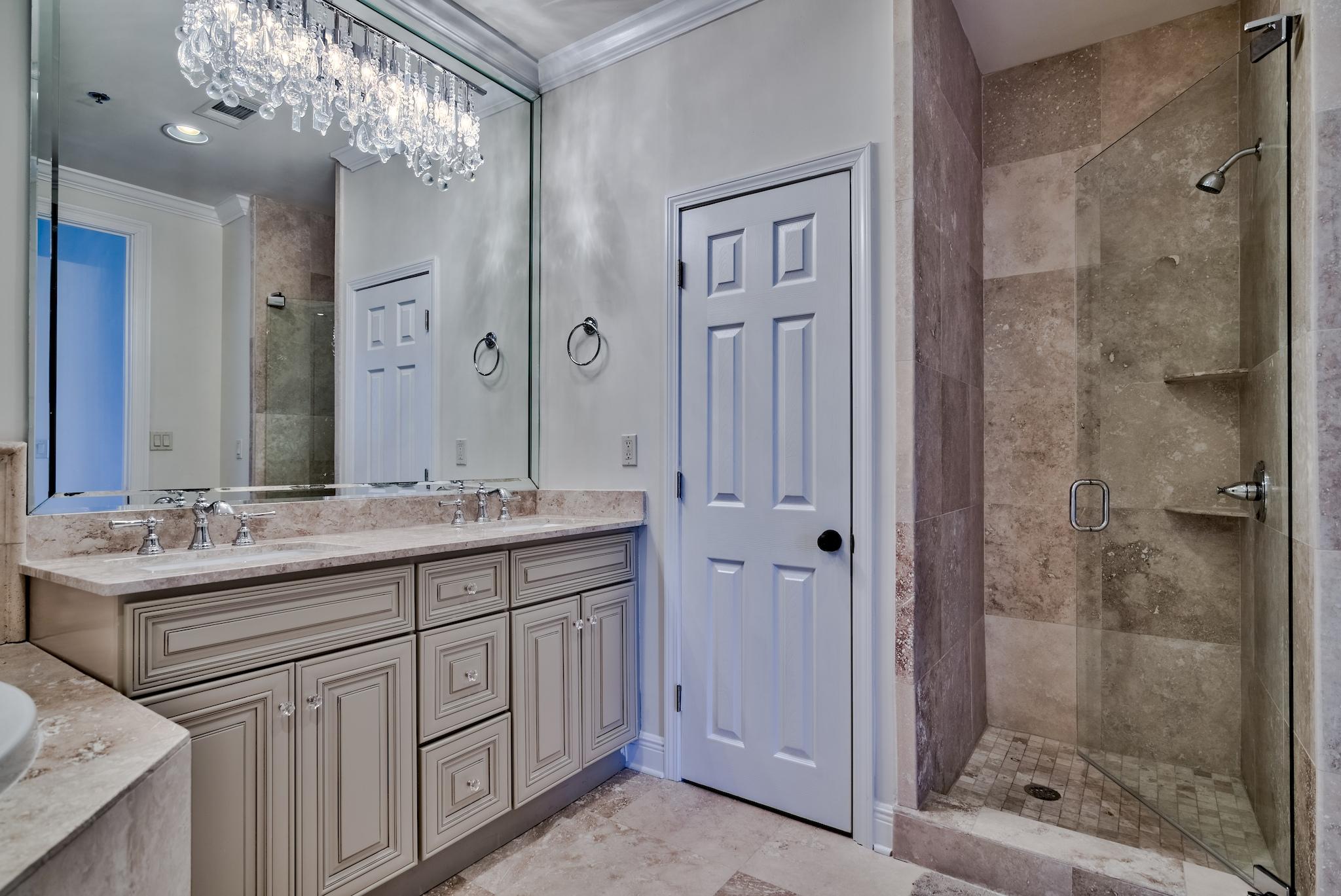 DESTIN YACHT CLUB - Residential