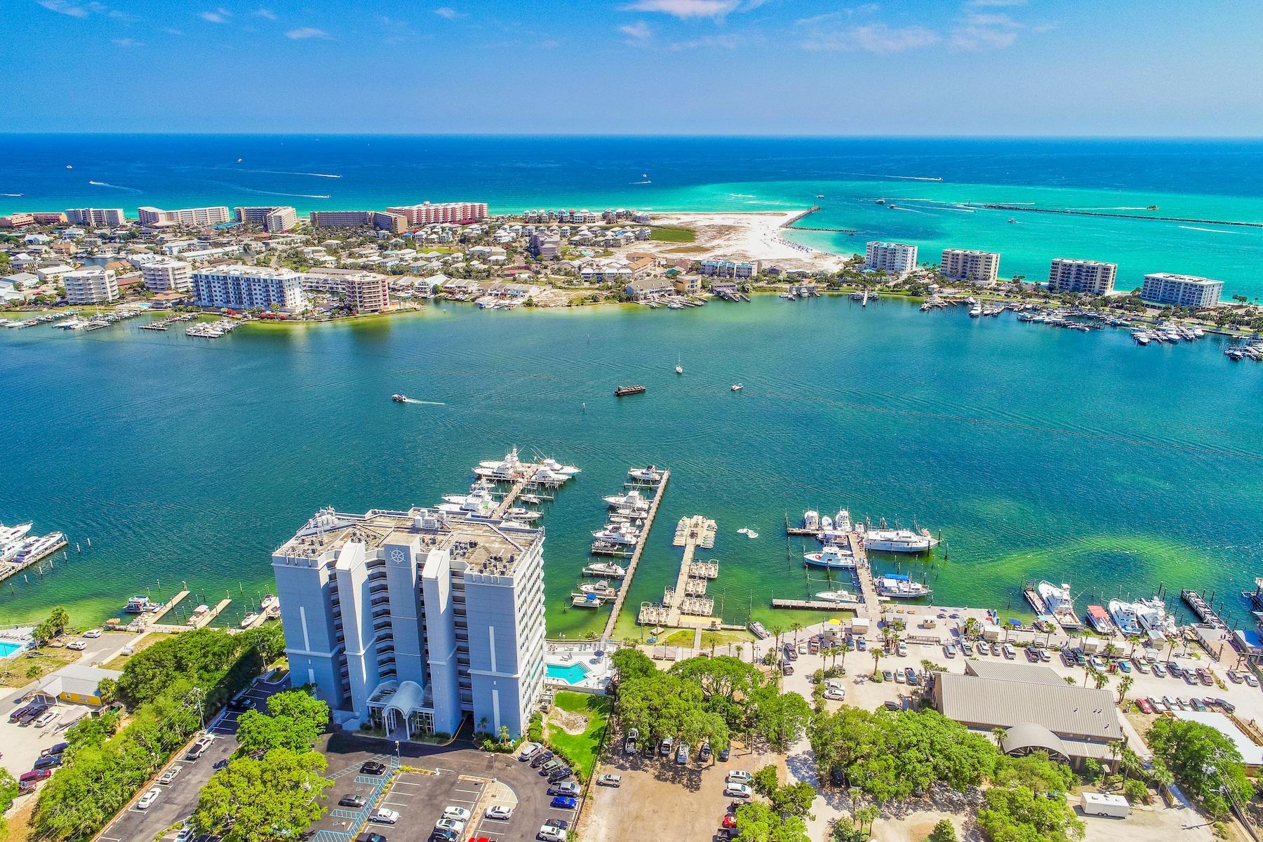 DESTIN YACHT CLUB - Residential